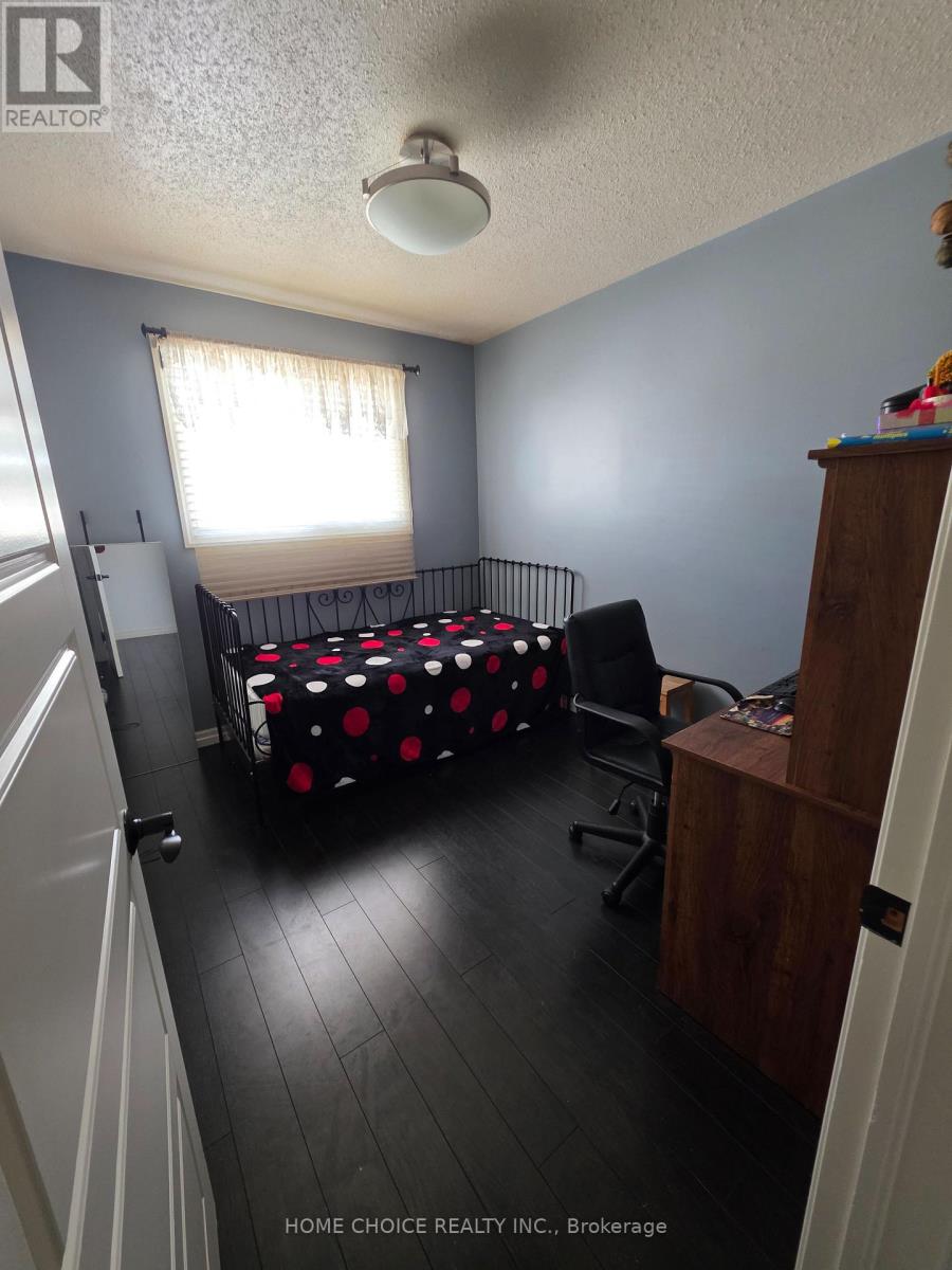 637 Pineridge Road, Waterloo, Ontario  N2L 5N6 - Photo 28 - X12829432