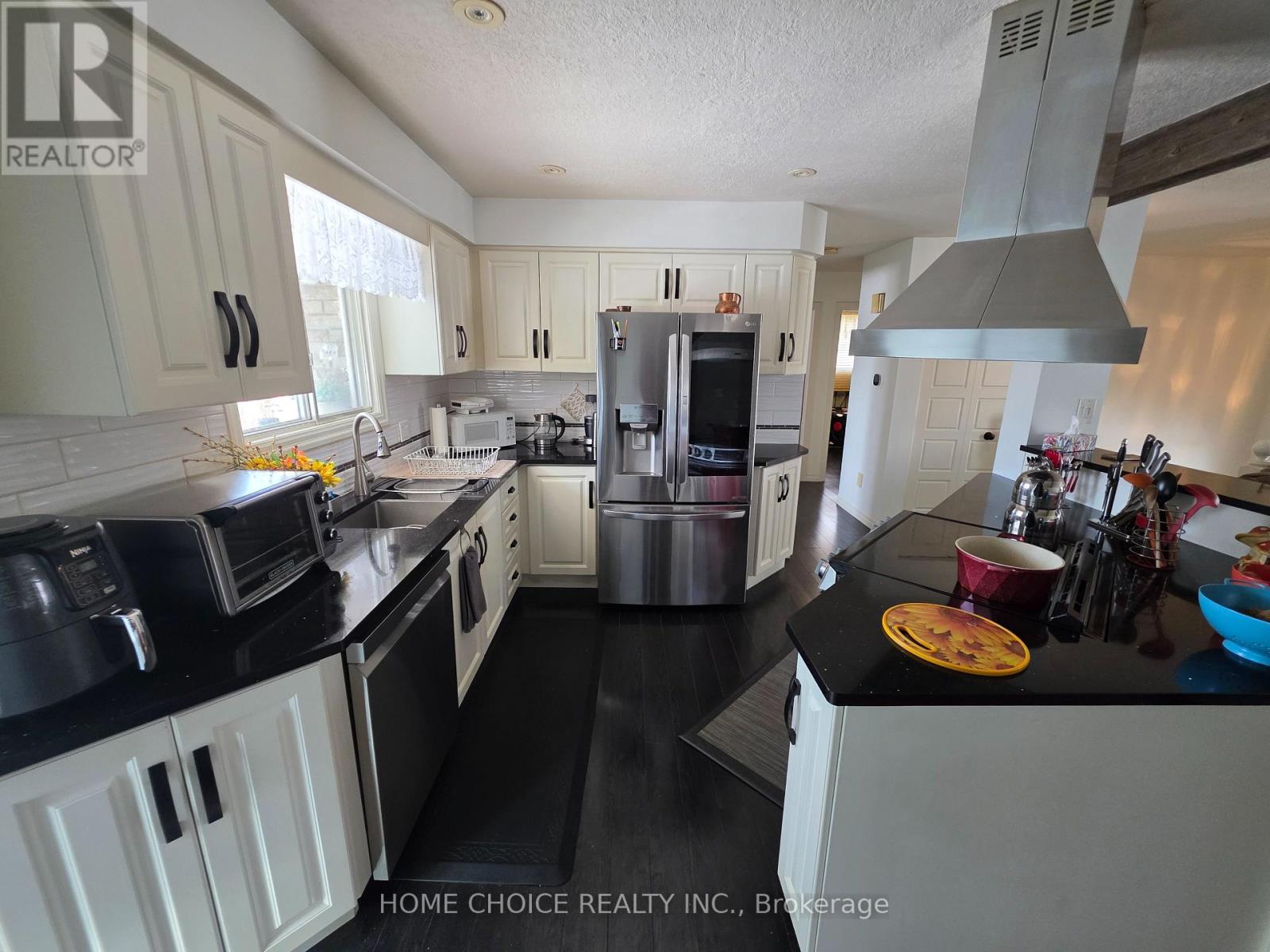 637 Pineridge Road, Waterloo, Ontario  N2L 5N6 - Photo 29 - X12829432