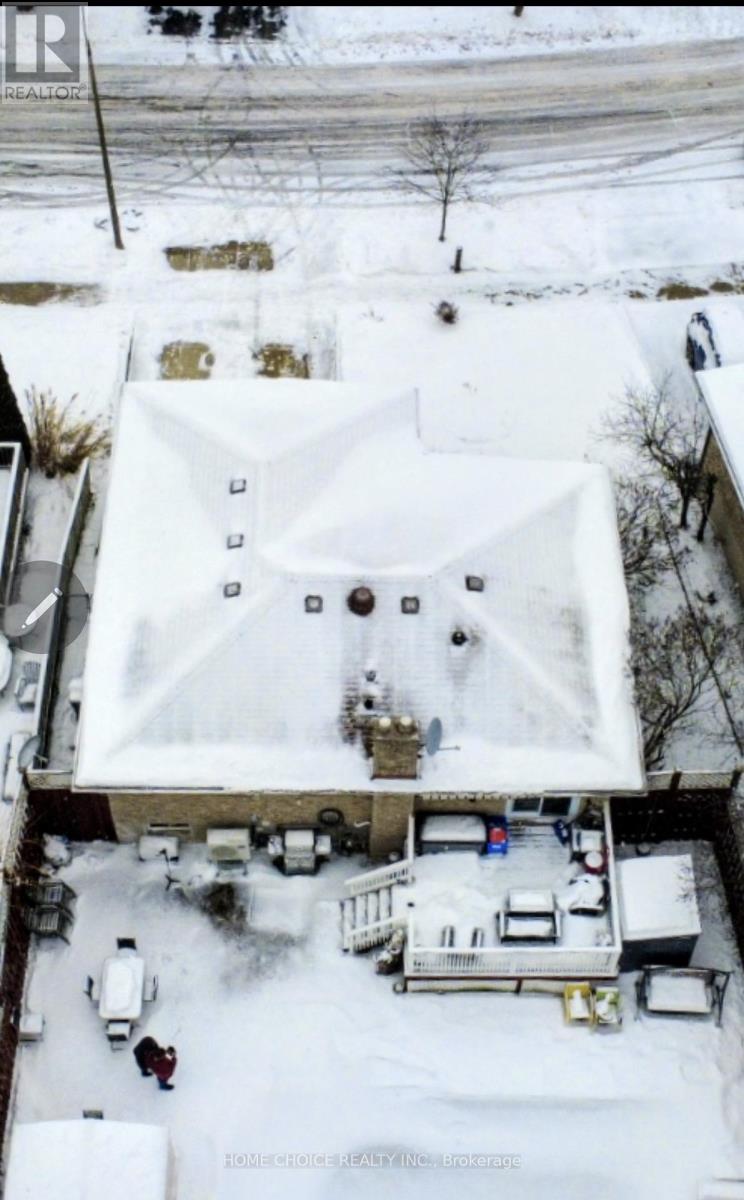 637 Pineridge Road, Waterloo, Ontario  N2L 5N6 - Photo 45 - X12829432