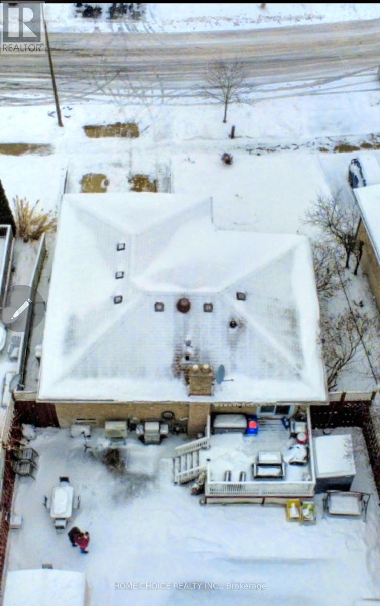 637 Pineridge Road, Waterloo, Ontario  N2L 5N6 - Photo 46 - X12829432