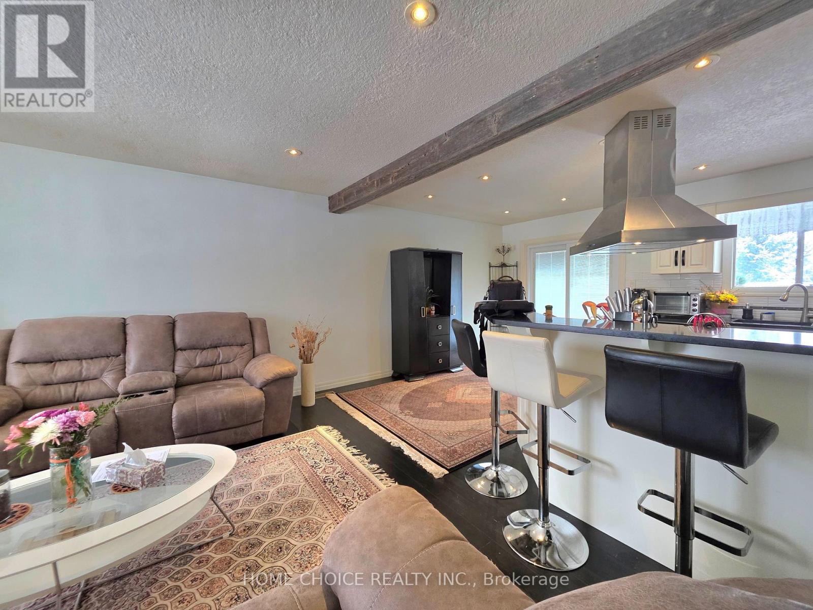 637 Pineridge Road, Waterloo, Ontario  N2L 5N6 - Photo 6 - X12829432