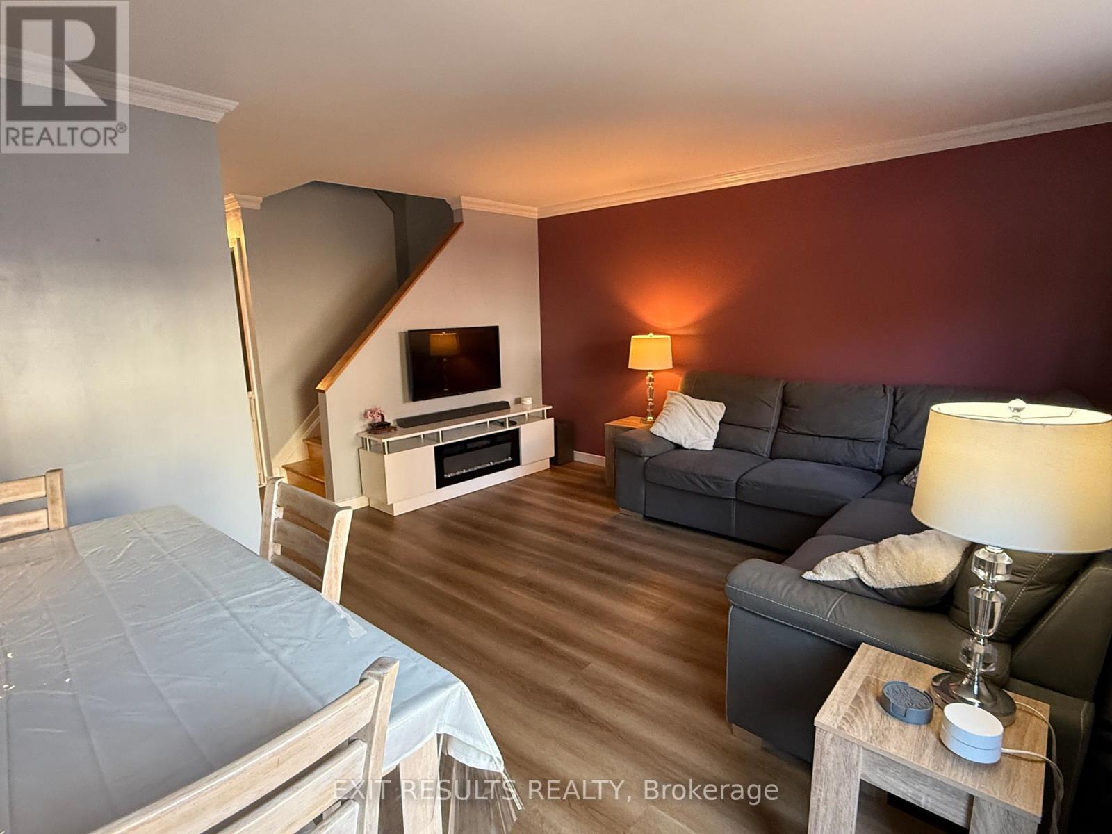 1090 Dianne Avenue, Clarence-Rockland, Ontario  K4K 1G7 - Photo 15 - X12498264