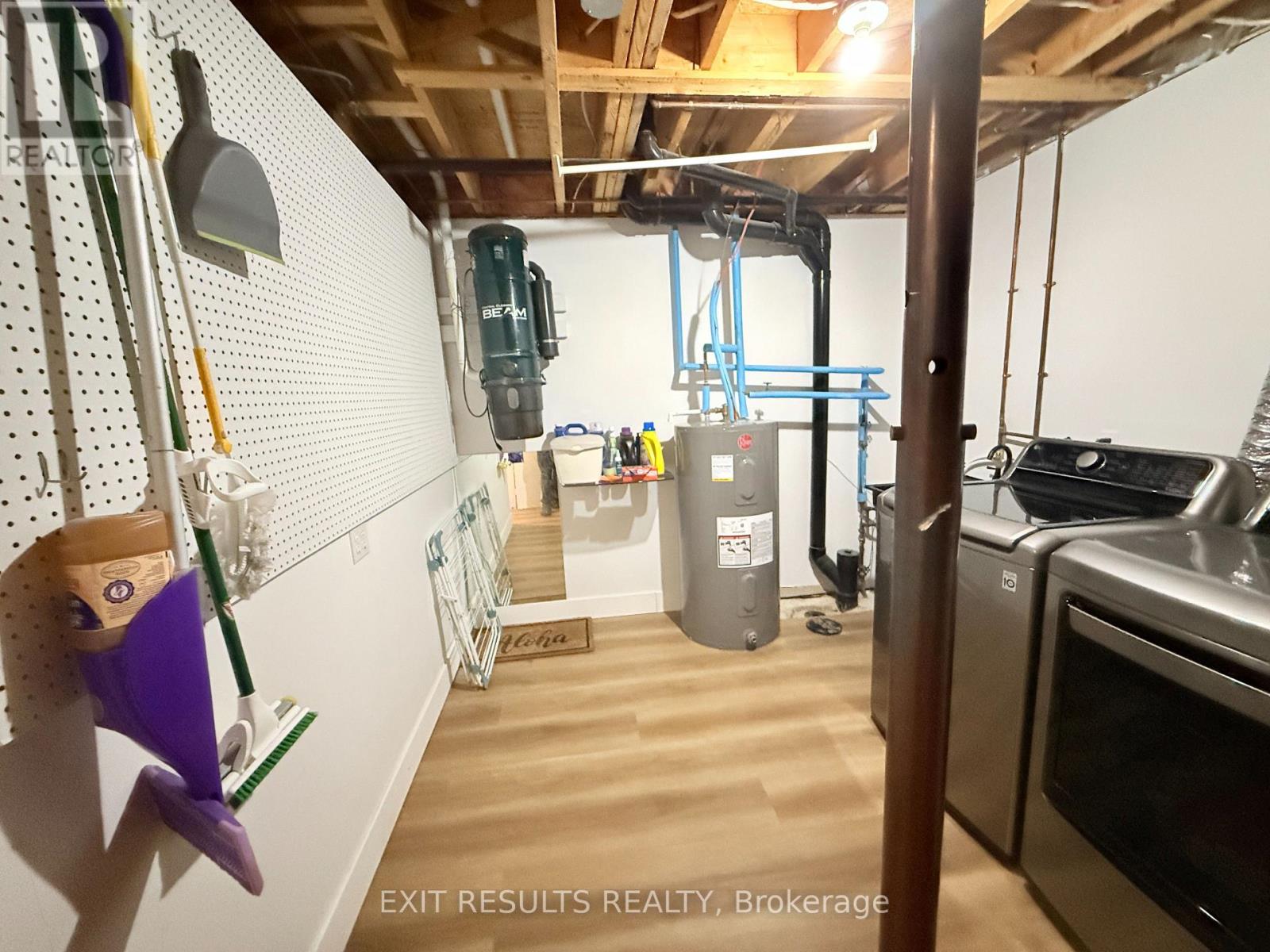 1090 Dianne Avenue, Clarence-Rockland, Ontario  K4K 1G7 - Photo 43 - X12498264