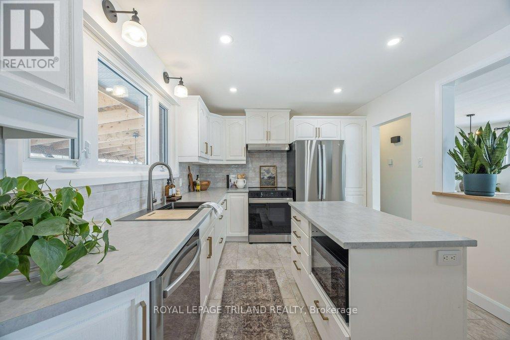 112 Burnside Drive, London East, Ontario  N5V 1B5 - Photo 13 - X12829462