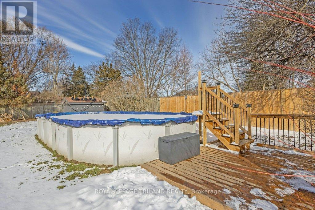 112 Burnside Drive, London East, Ontario  N5V 1B5 - Photo 38 - X12829462