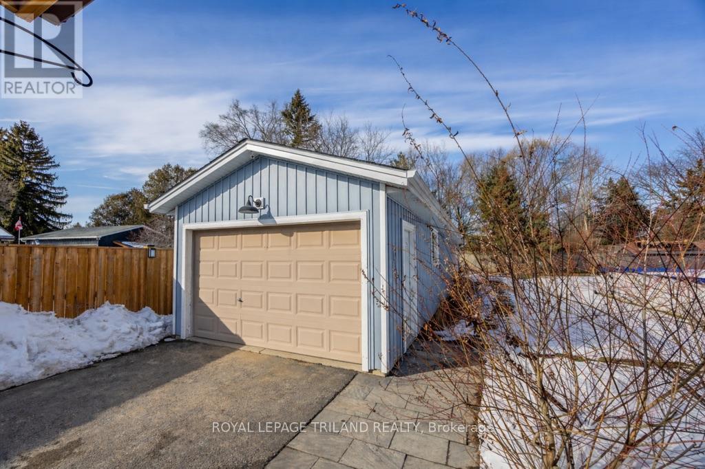 112 Burnside Drive, London East, Ontario  N5V 1B5 - Photo 39 - X12829462