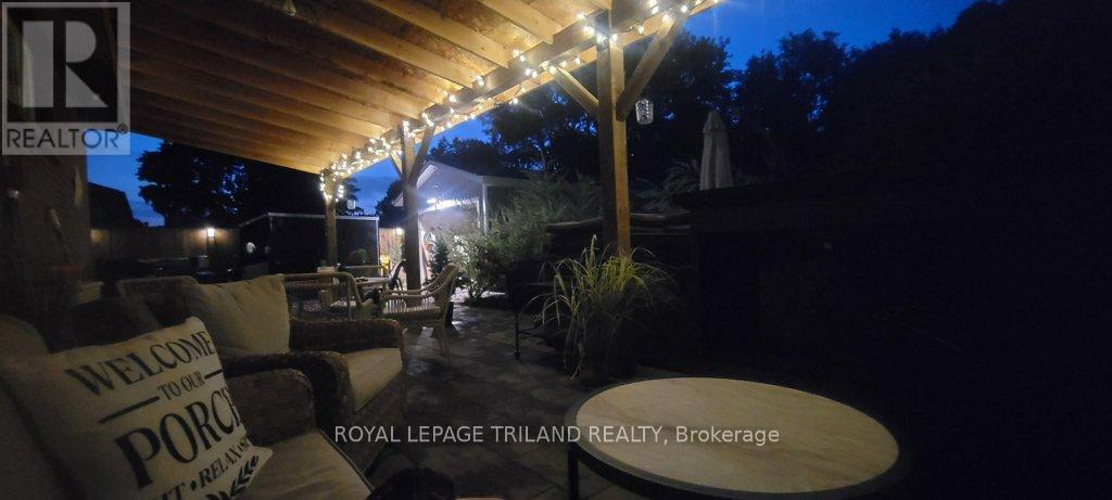 112 Burnside Drive, London East, Ontario  N5V 1B5 - Photo 47 - X12829462