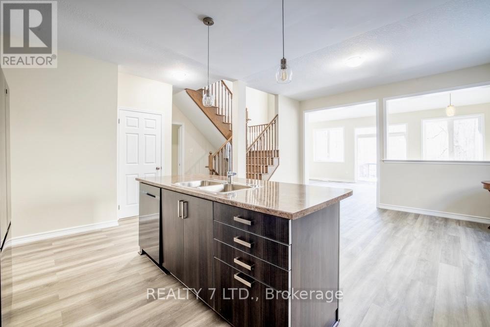 8541 Sweet Chestnut Drive, Niagara Falls, Ontario  L2H 0N1 - Photo 9 - X12829288