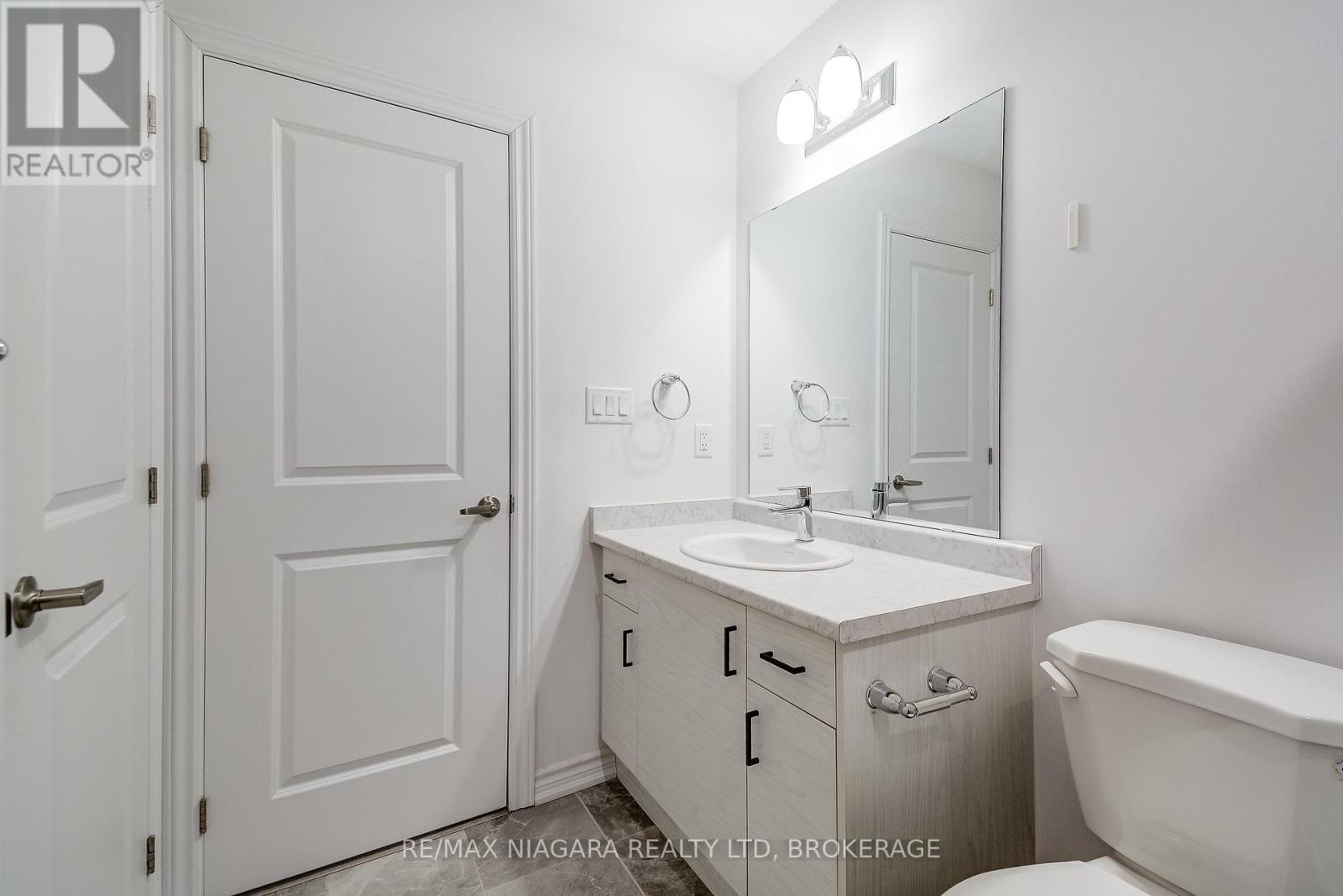 461 Blackburn Street, Brantford, Ontario  N3T 0W9 - Photo 39 - X12829458