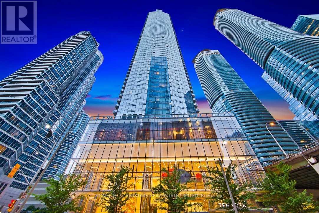 6212 - 10 York Street, Toronto (Waterfront Communities), Ontario  M5J 2Z2 - Photo 2 - C12829474