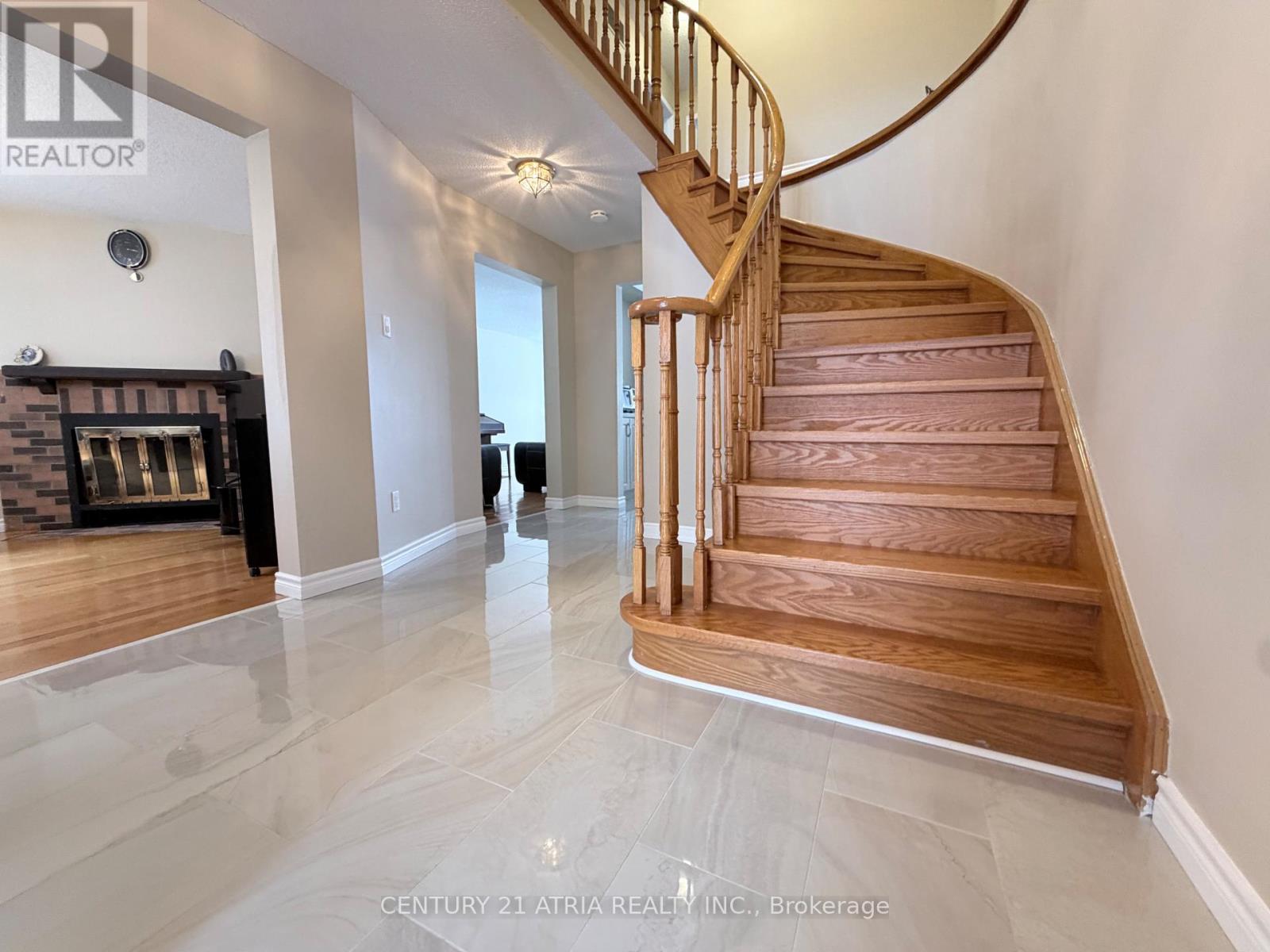 79 Maitland Drive, Markham, Ontario  L3R 4T6 - Photo 7 - N12829468