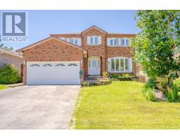 86 HOWLETT AVENUE, Newmarket, Ontario