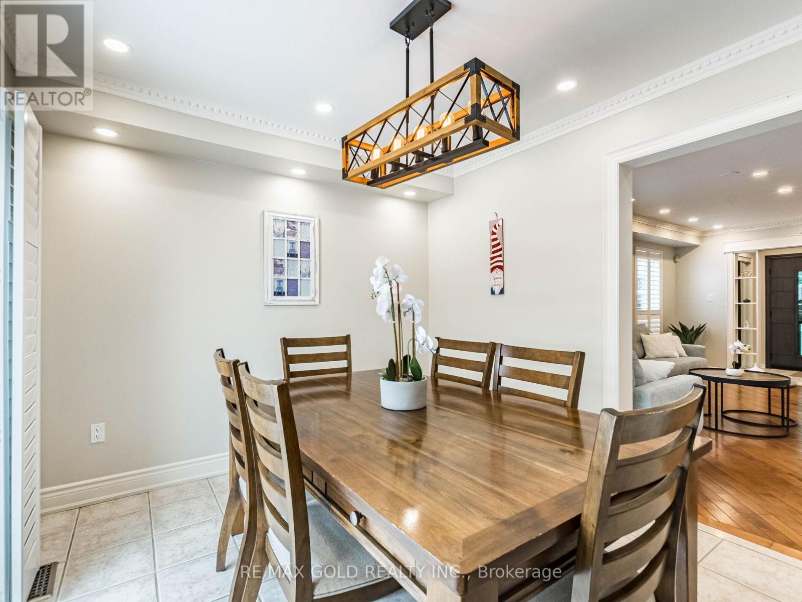 11 Allangrove Drive, Brampton, Ontario  L7A 2M4 - Photo 16 - W12829446