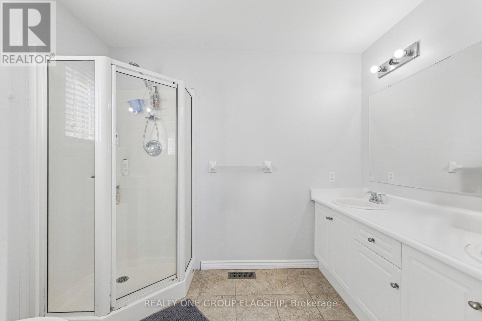 431 Veronica Drive, Kitchener, Ontario  N2A 4E9 - Photo 9 - X12829438