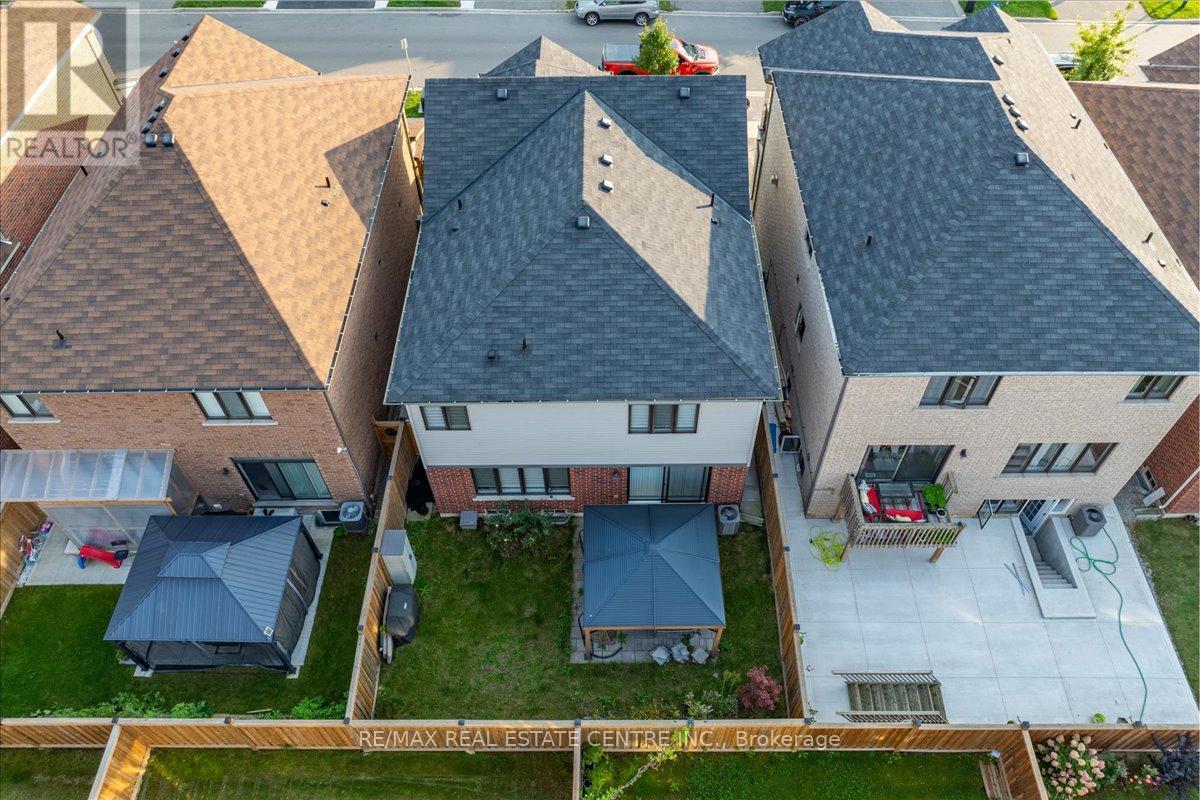 30 Scarletwood Street, Hamilton, Ontario  L8J 0K8 - Photo 37 - X12829442