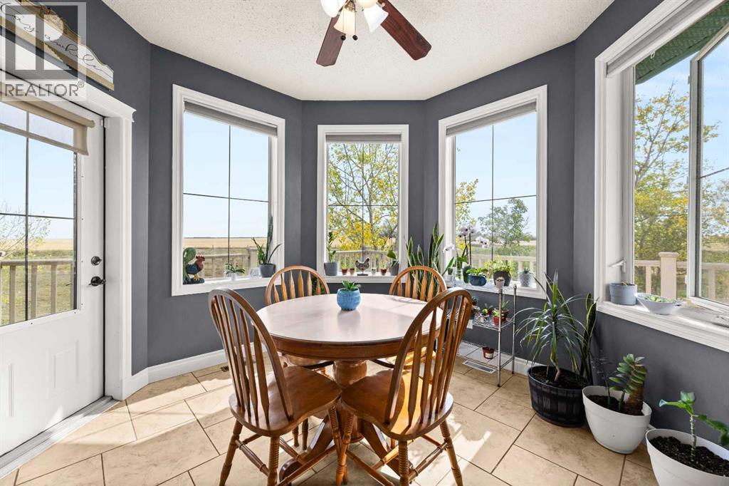 284016 Range Road 275, Rural Rocky View County, Alberta  T0M 0S0 - Photo 11 - A2282132