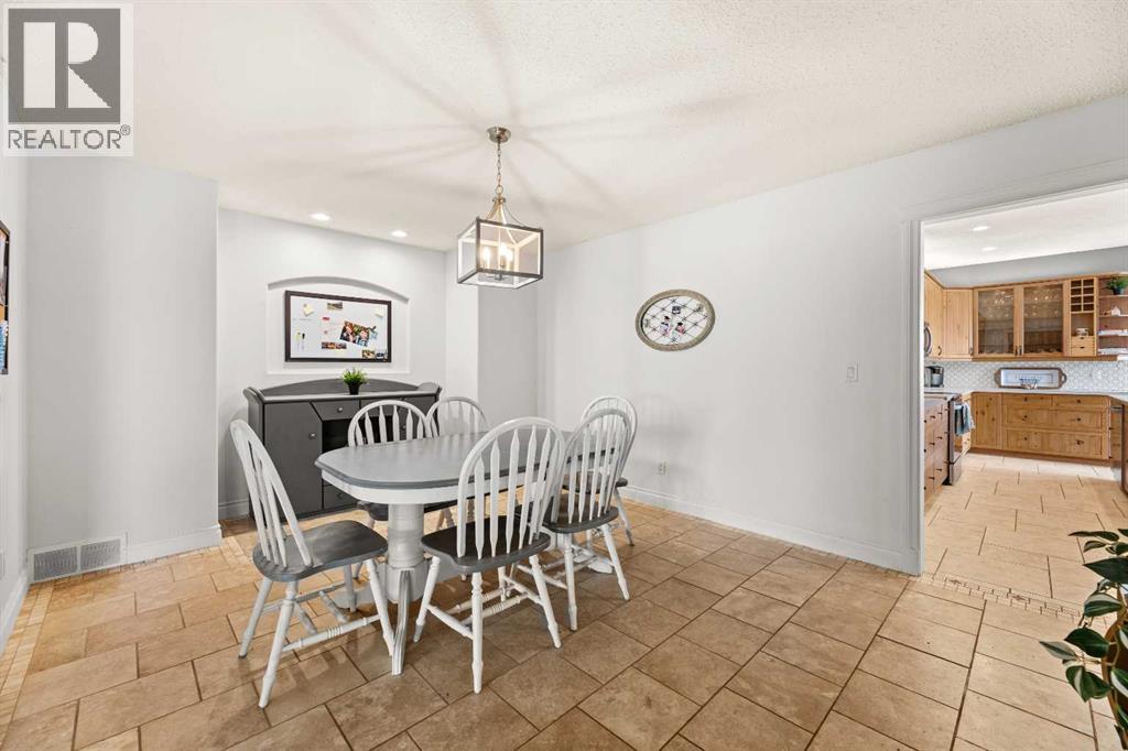 284016 Range Road 275, Rural Rocky View County, Alberta  T0M 0S0 - Photo 6 - A2282132