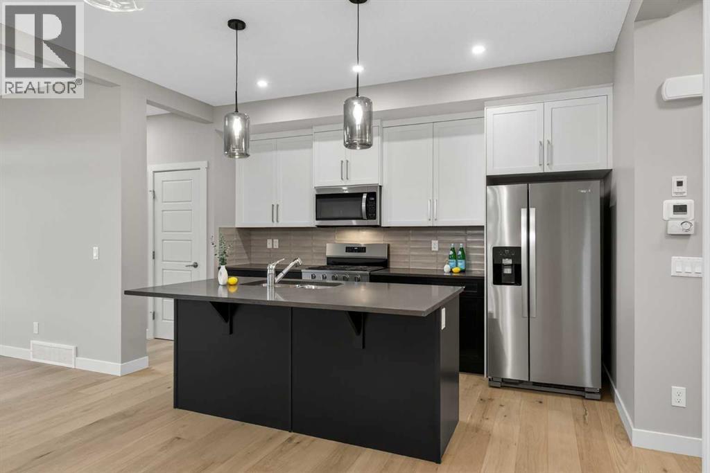 37 Southborough Lane, Cochrane, Alberta