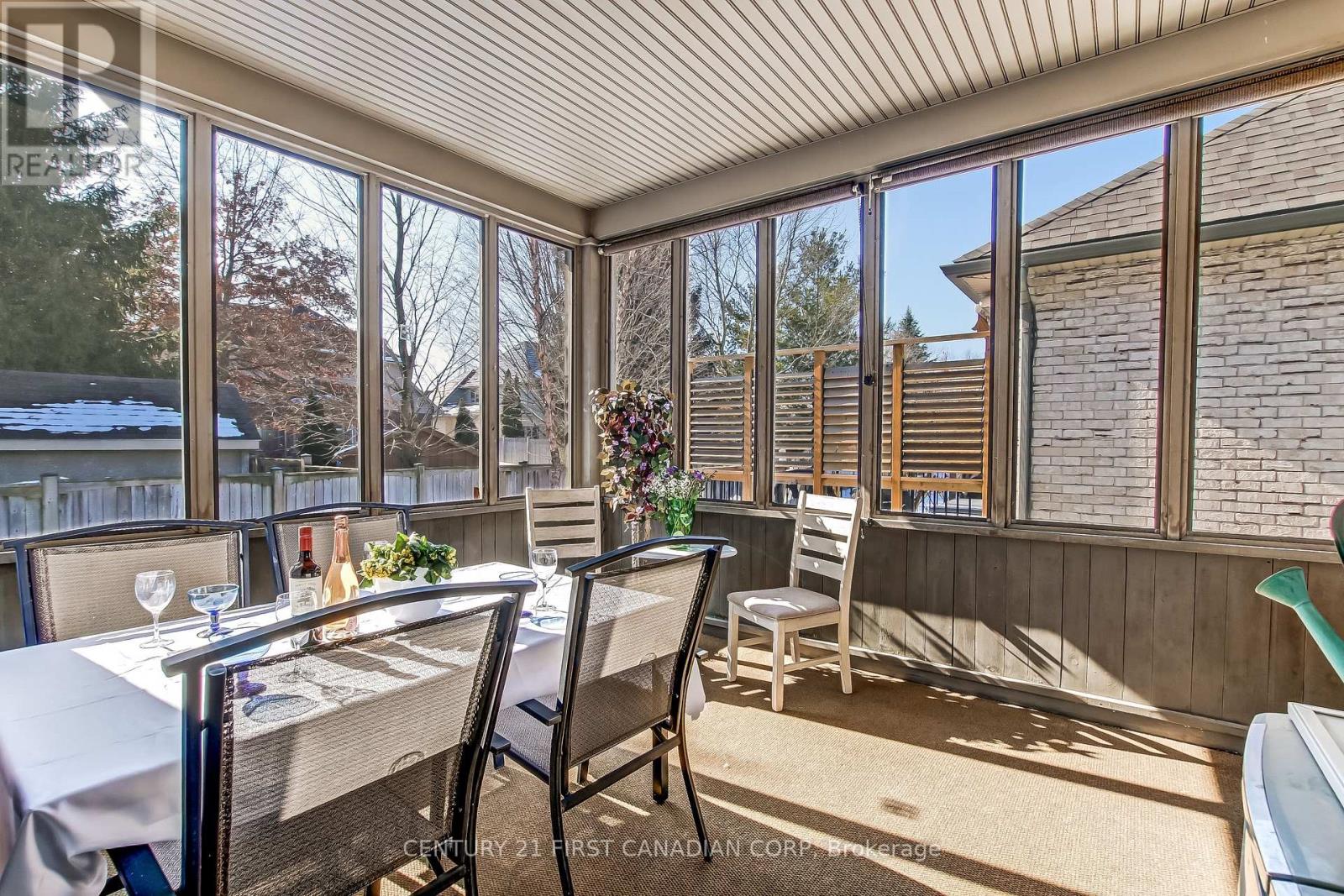 #4 - 2014 Valleyrun Boulevard, London North, Ontario  N6G 5M8 - Photo 16 - X12829480