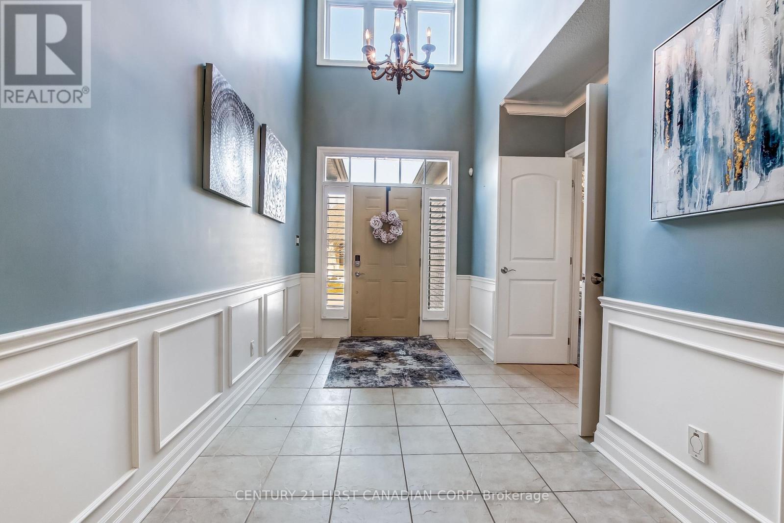 #4 - 2014 Valleyrun Boulevard, London North, Ontario  N6G 5M8 - Photo 2 - X12829480