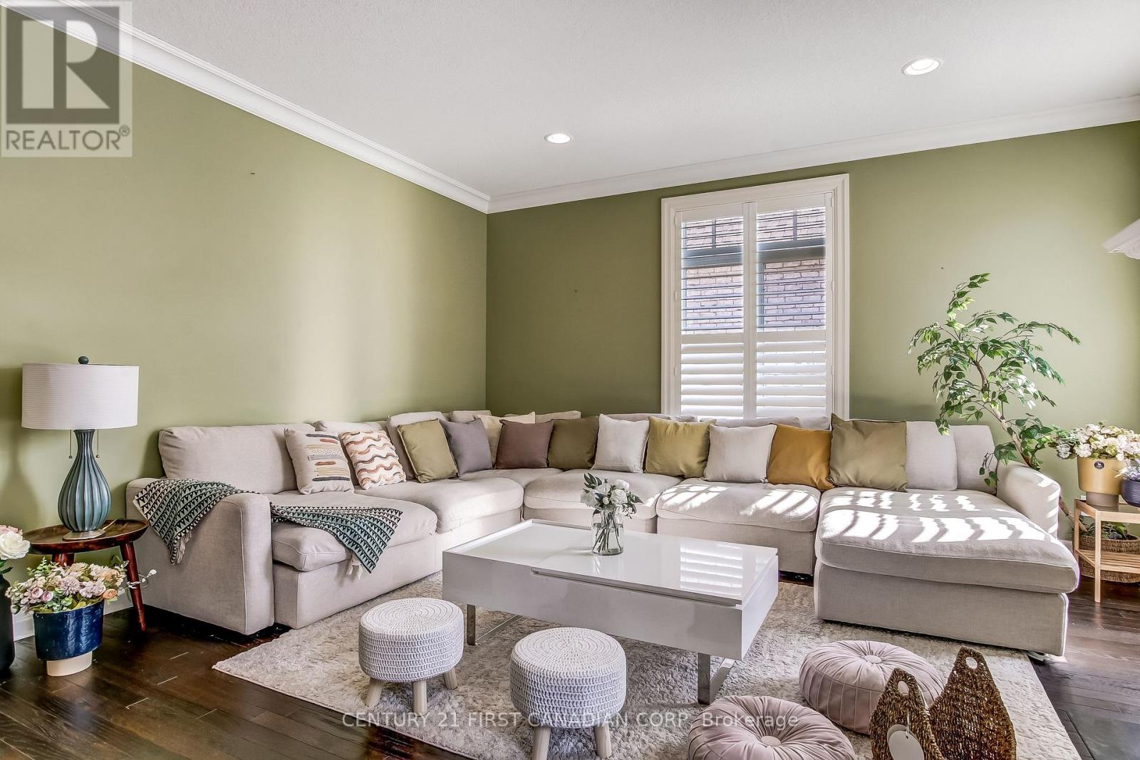 #4 - 2014 Valleyrun Boulevard, London North, Ontario  N6G 5M8 - Photo 8 - X12829480