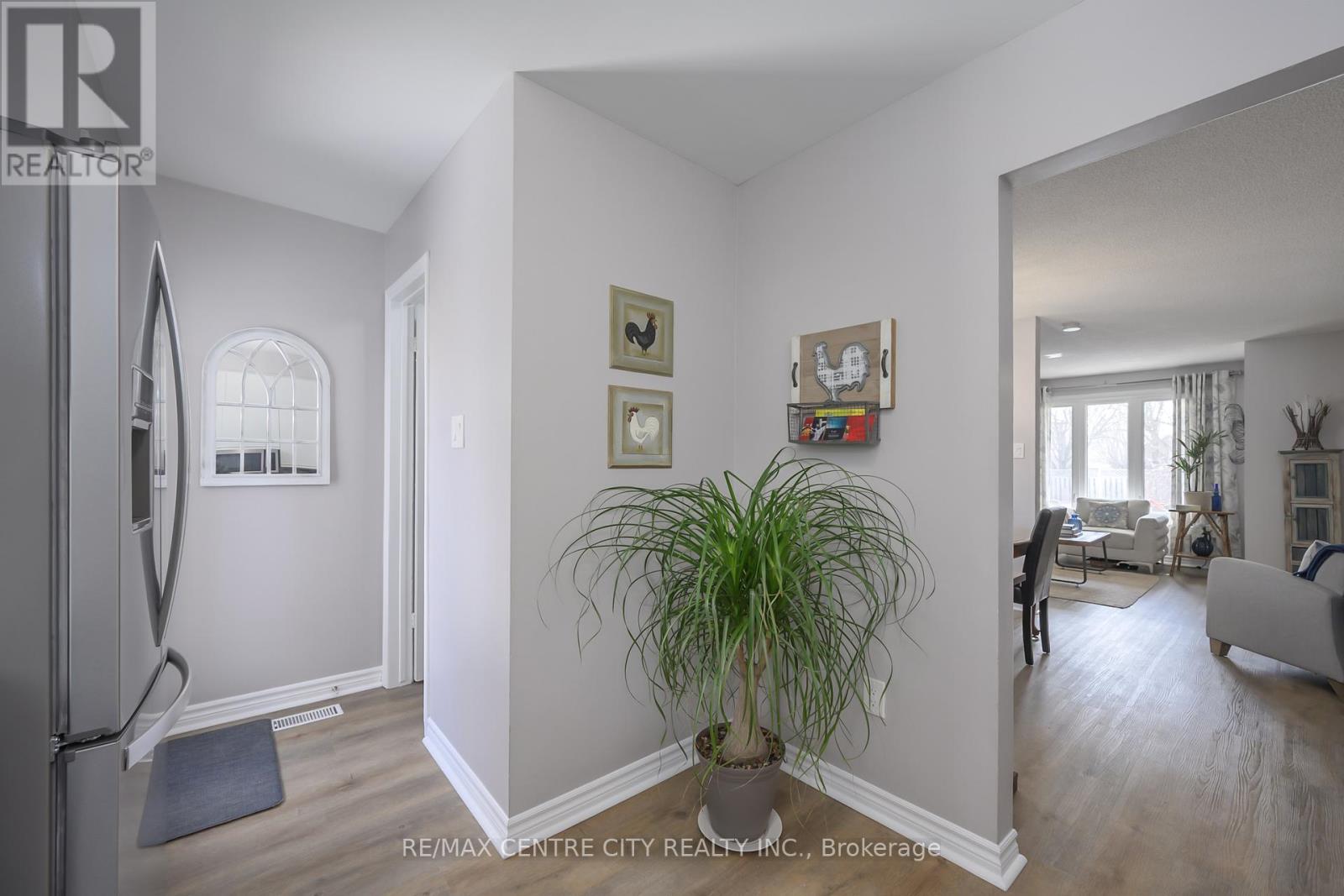 245 Martinet Avenue, London East, Ontario  N5V 4B2 - Photo 14 - X12829516