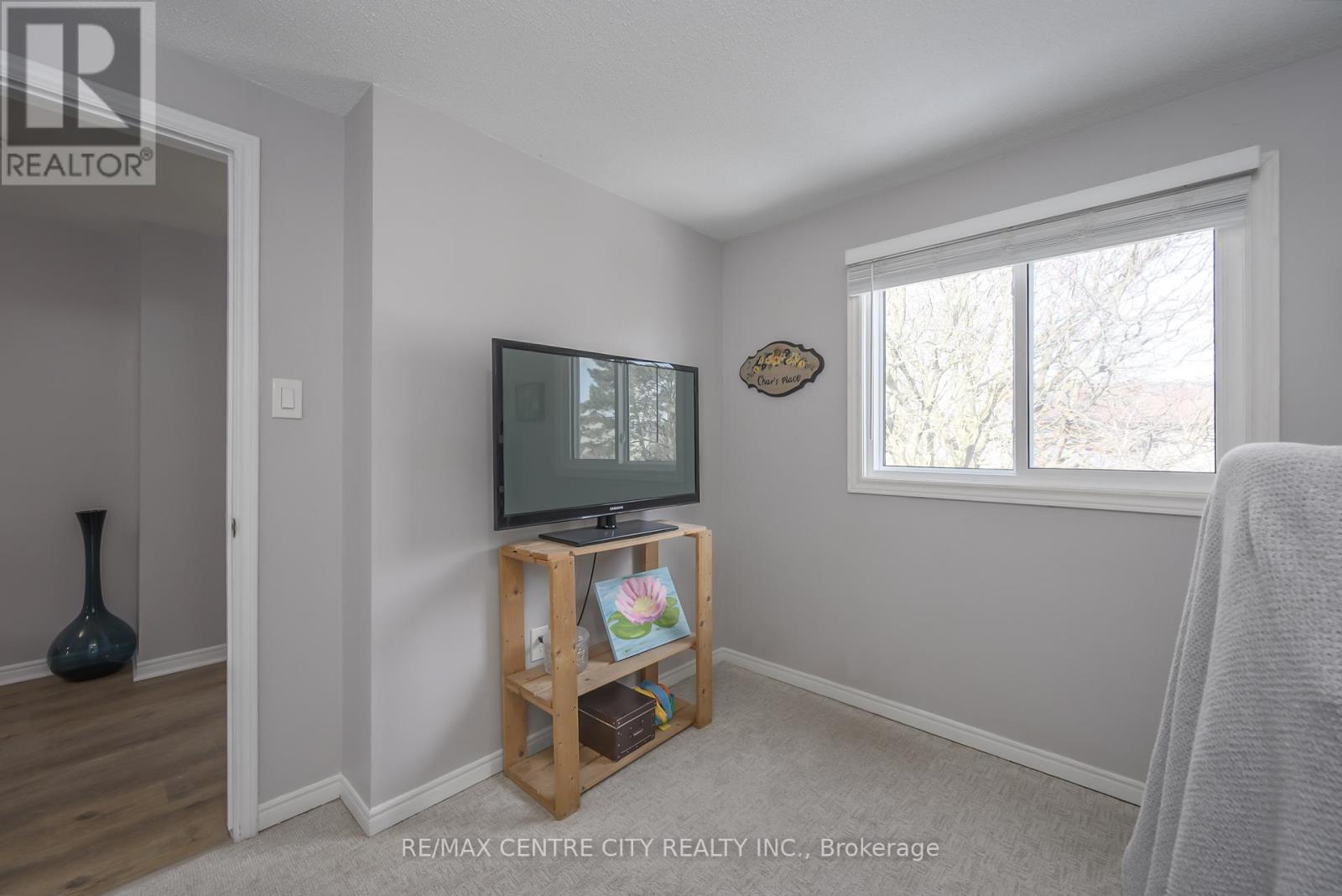 245 Martinet Avenue, London East, Ontario  N5V 4B2 - Photo 23 - X12829516