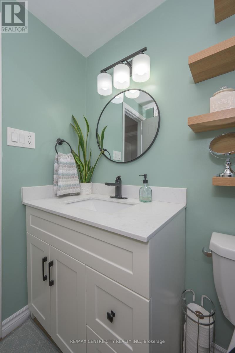 245 Martinet Avenue, London East, Ontario  N5V 4B2 - Photo 24 - X12829516