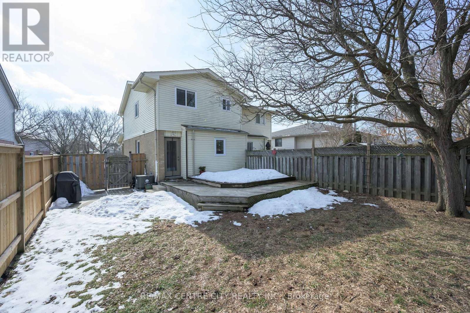 245 Martinet Avenue, London East, Ontario  N5V 4B2 - Photo 32 - X12829516