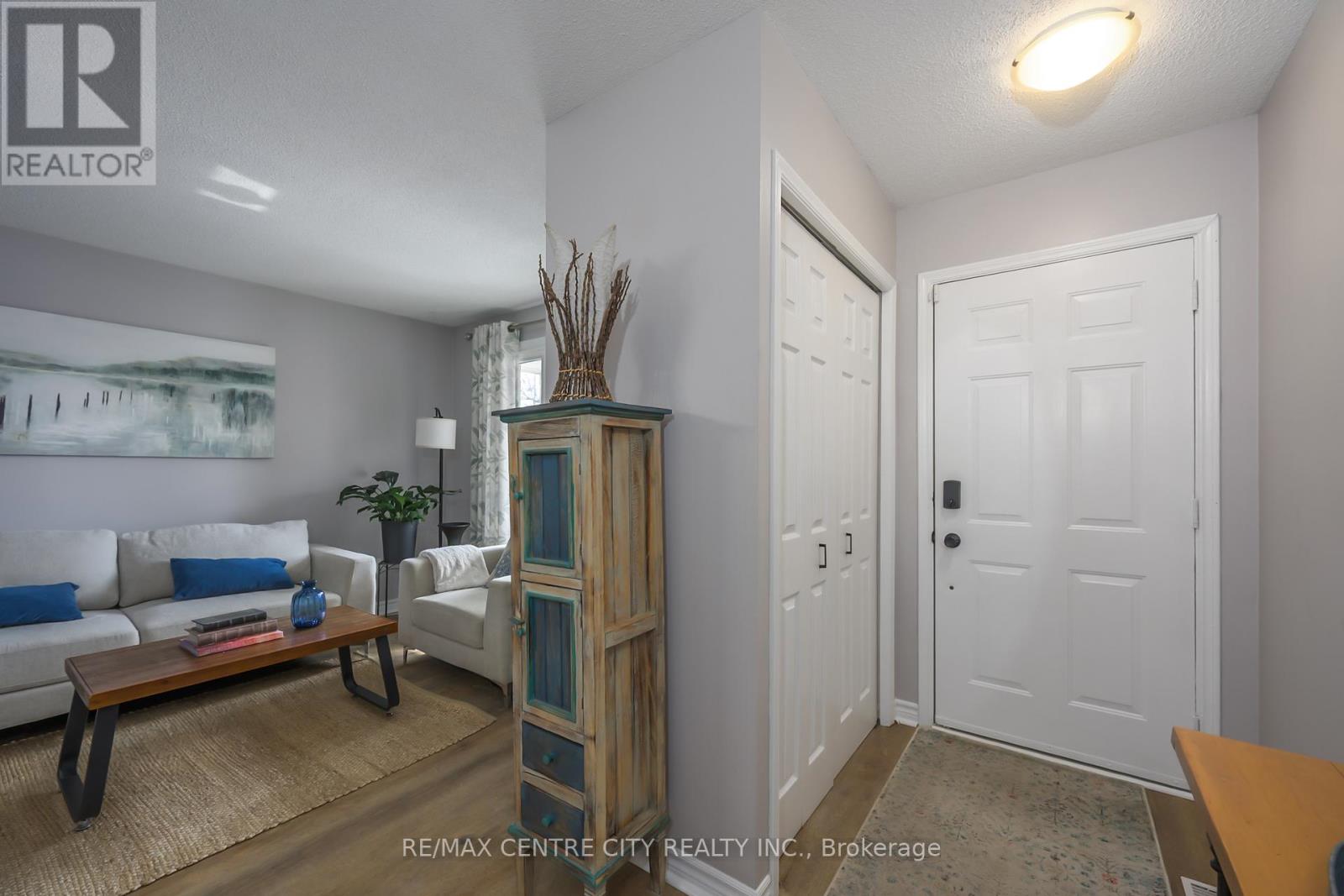 245 Martinet Avenue, London East, Ontario  N5V 4B2 - Photo 7 - X12829516