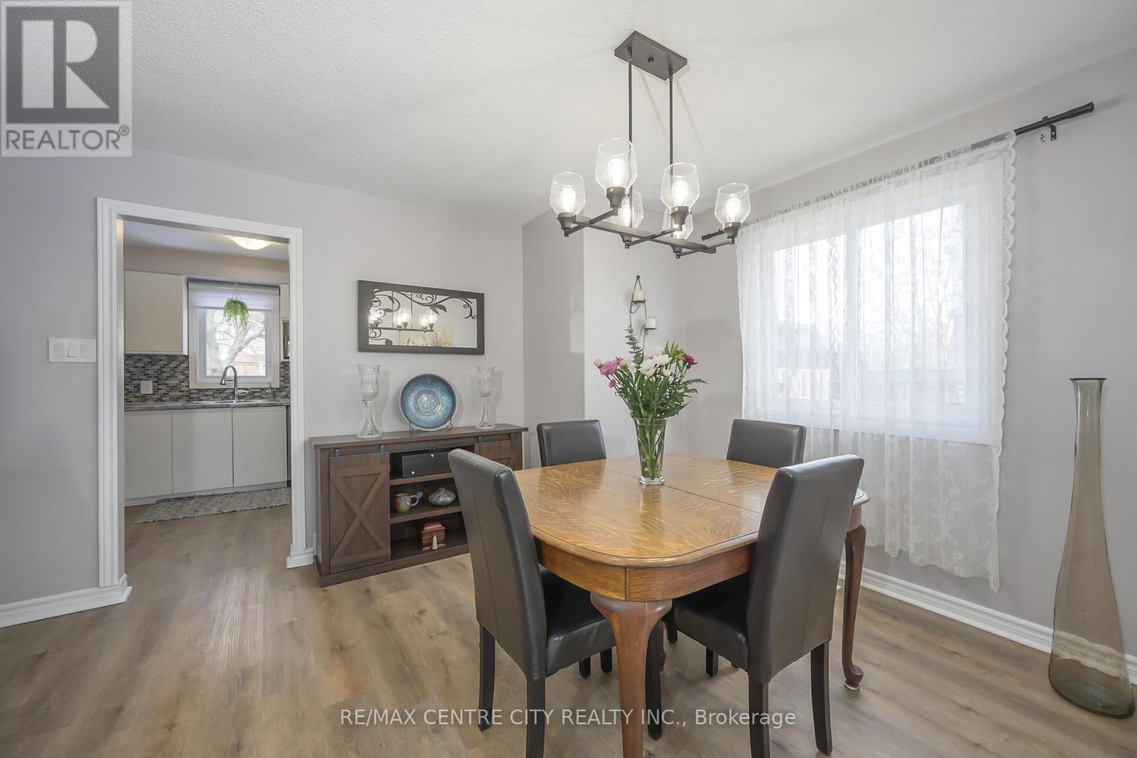 245 Martinet Avenue, London East, Ontario  N5V 4B2 - Photo 8 - X12829516