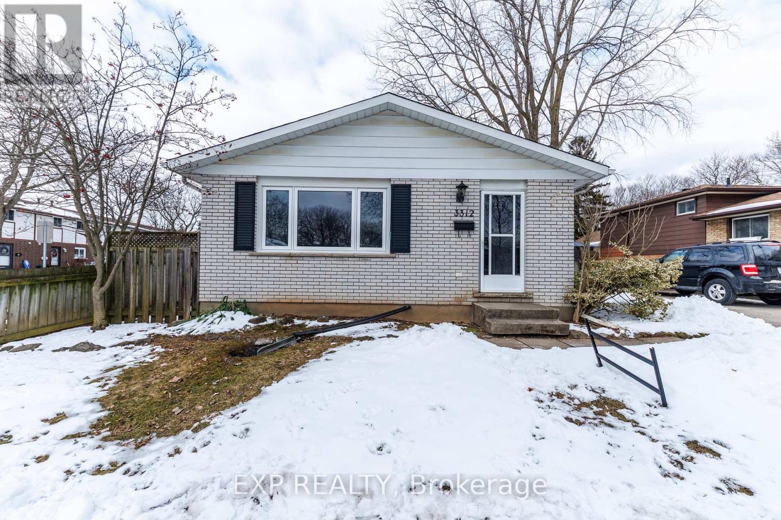 3312 Addison Avenue, Niagara Falls, Ontario  L2J 3L1 - Photo 2 - X12825982