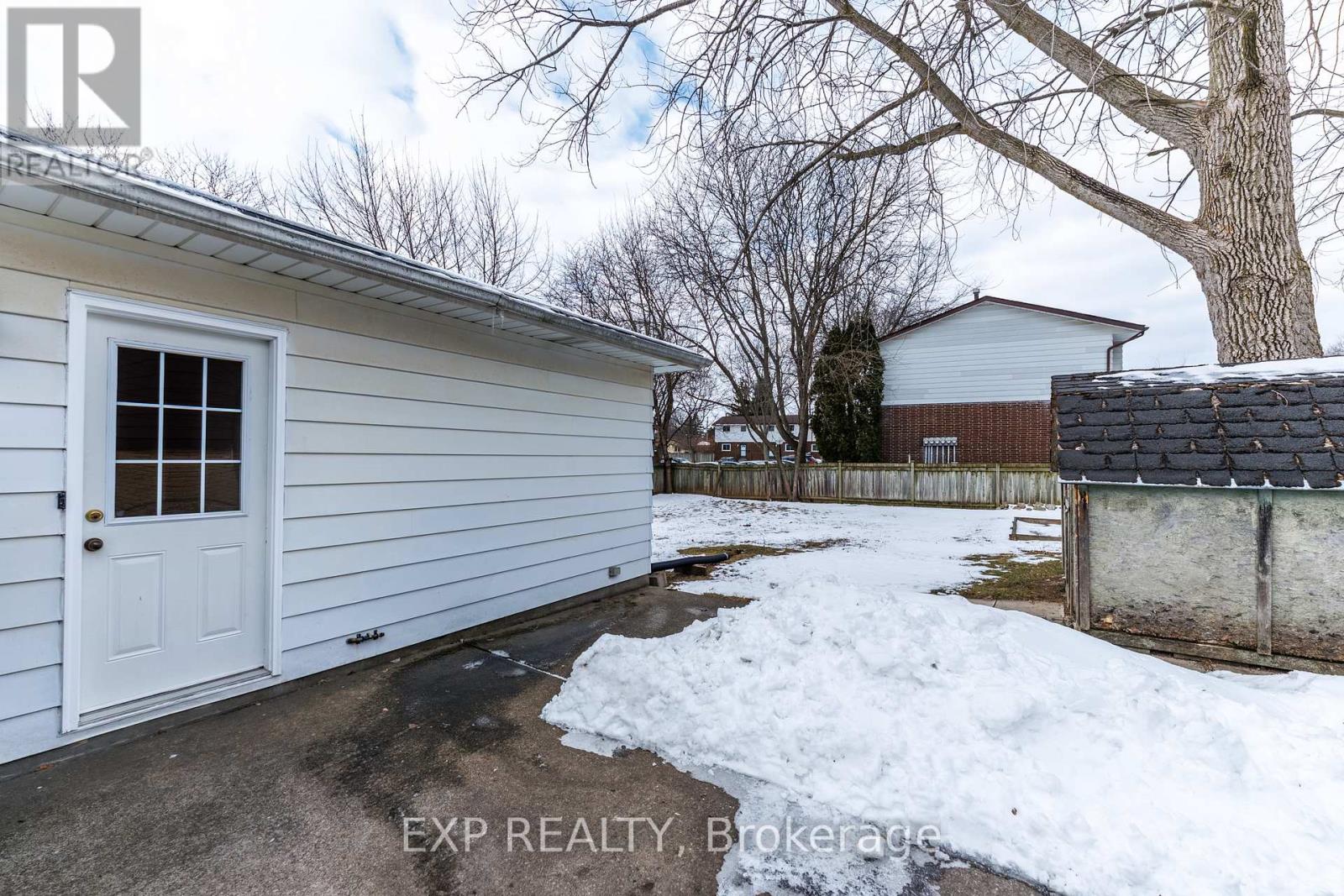 3312 Addison Avenue, Niagara Falls, Ontario  L2J 3L1 - Photo 5 - X12825982