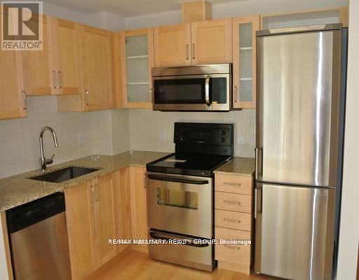 505 - 179 Metcalfe Street, Ottawa, Ontario K2P 0W1 - Photo 3 - X12829532