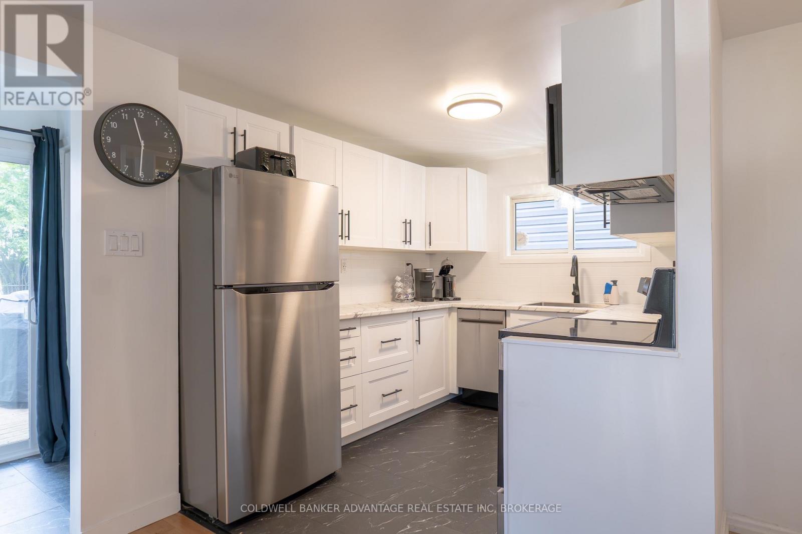 10 Antwerp Street, St. Catharines, Ontario  L2S 1J8 - Photo 12 - X12829492