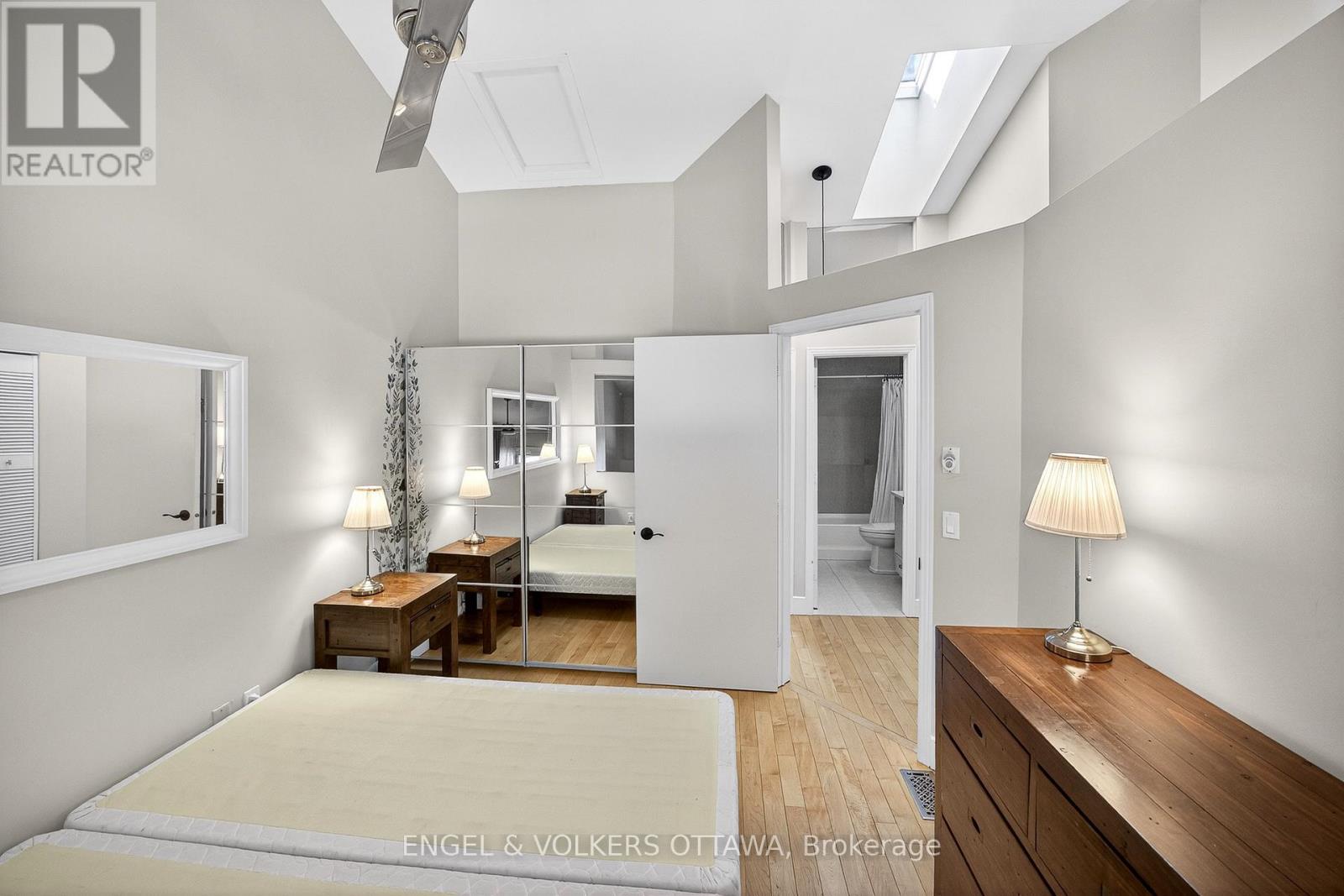 8 - 251 Bruyere Street, Ottawa, Ontario  K1N 5E5 - Photo 21 - X12661382