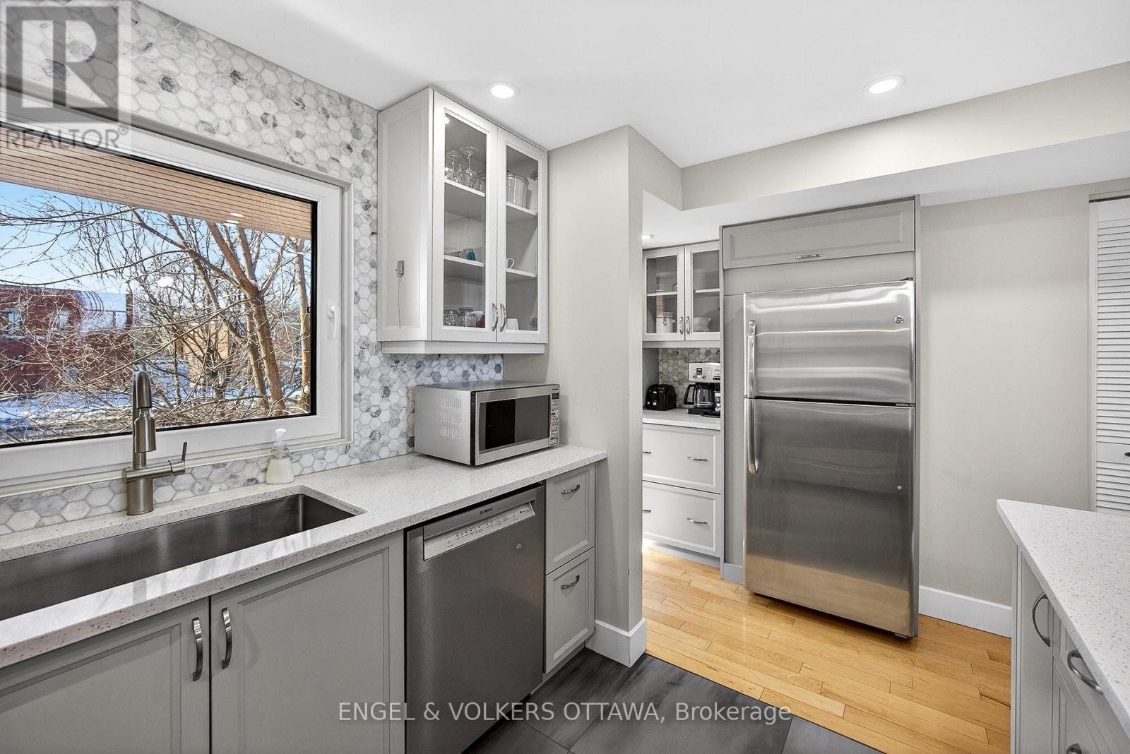 8 - 251 Bruyere Street, Ottawa, Ontario  K1N 5E5 - Photo 10 - X12661382