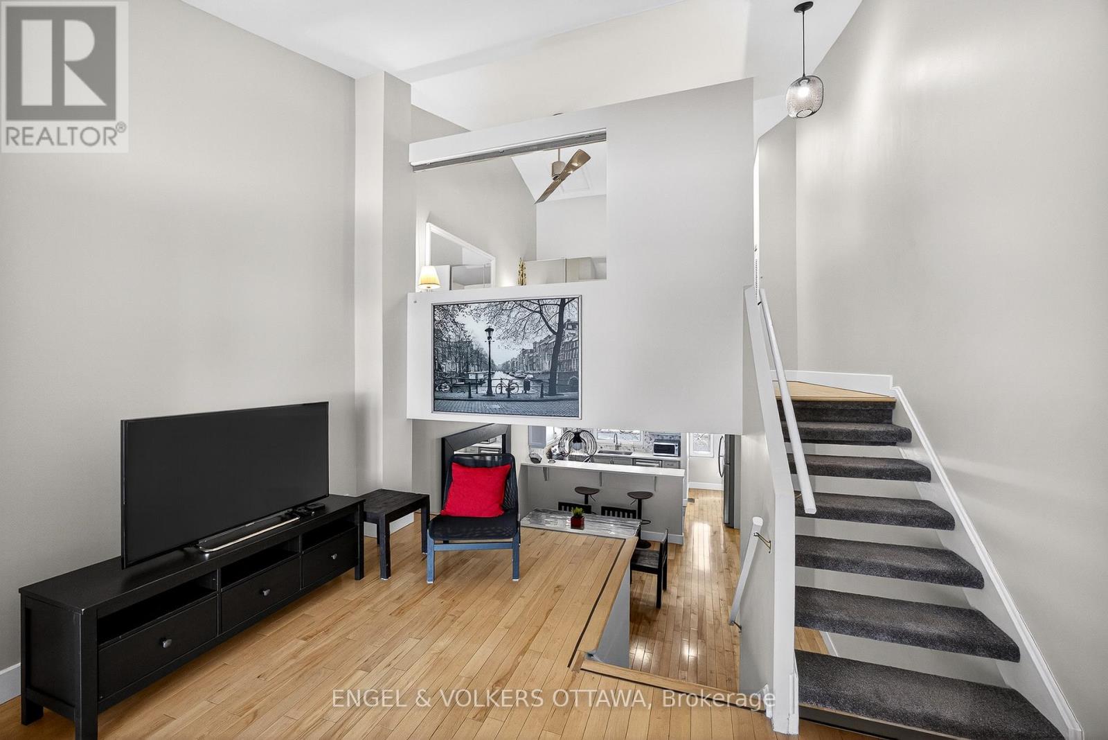 8 - 251 Bruyere Street, Ottawa, Ontario  K1N 5E5 - Photo 18 - X12661382