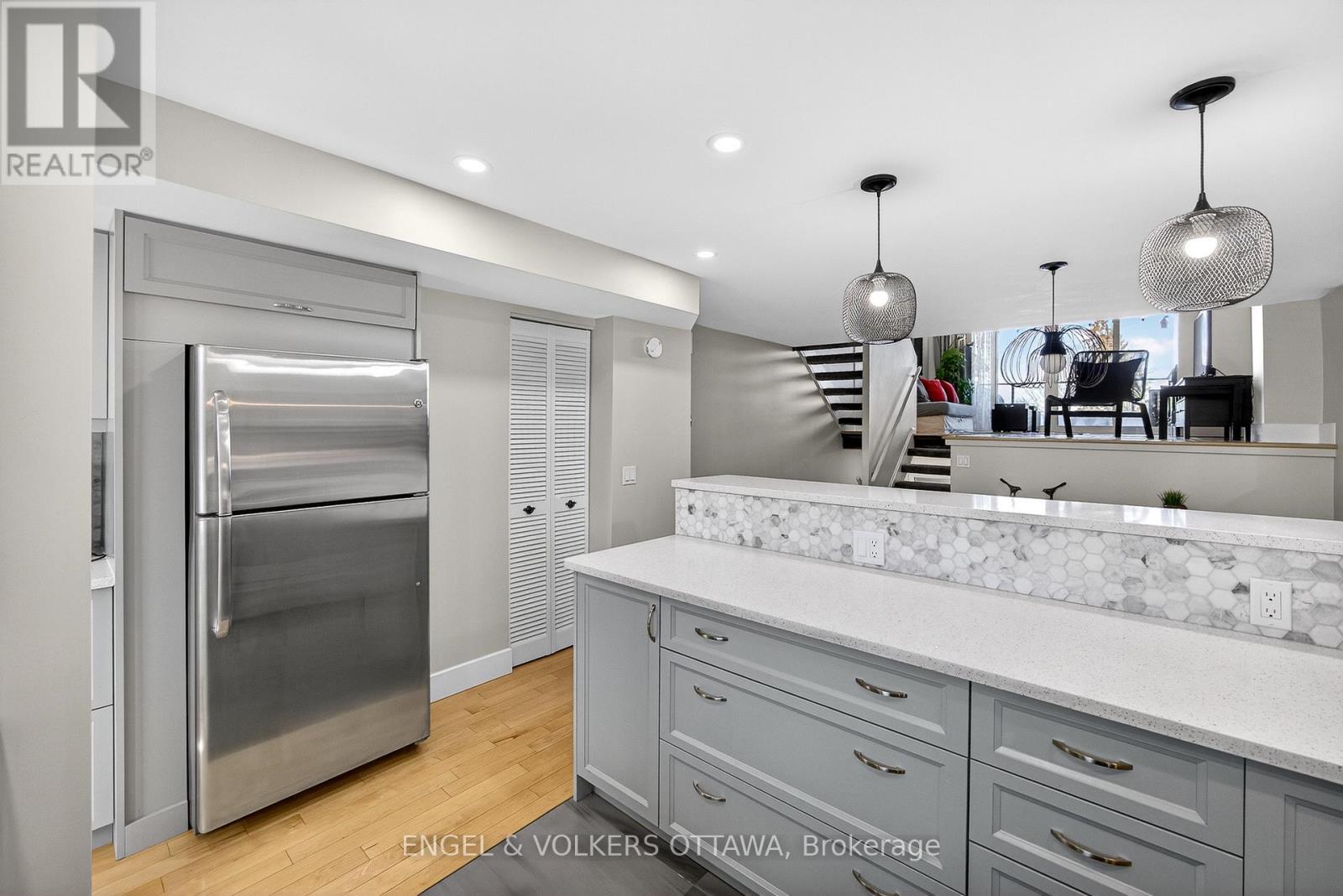 8 - 251 Bruyere Street, Ottawa, Ontario  K1N 5E5 - Photo 11 - X12661382