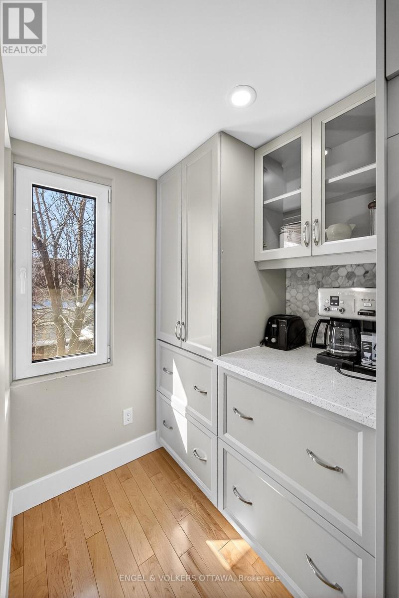 8 - 251 Bruyere Street, Ottawa, Ontario  K1N 5E5 - Photo 9 - X12661382