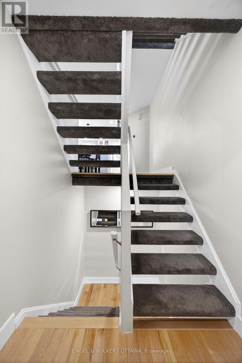 8 - 251 Bruyere Street, Ottawa, Ontario  K1N 5E5 - Photo 6 - X12661382