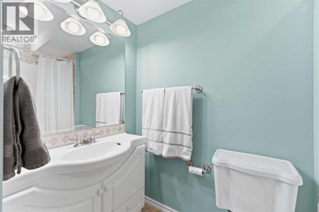 84 Mt Apex Green Se, Calgary, Alberta  T2Z 2V3 - Photo 30 - A2288553