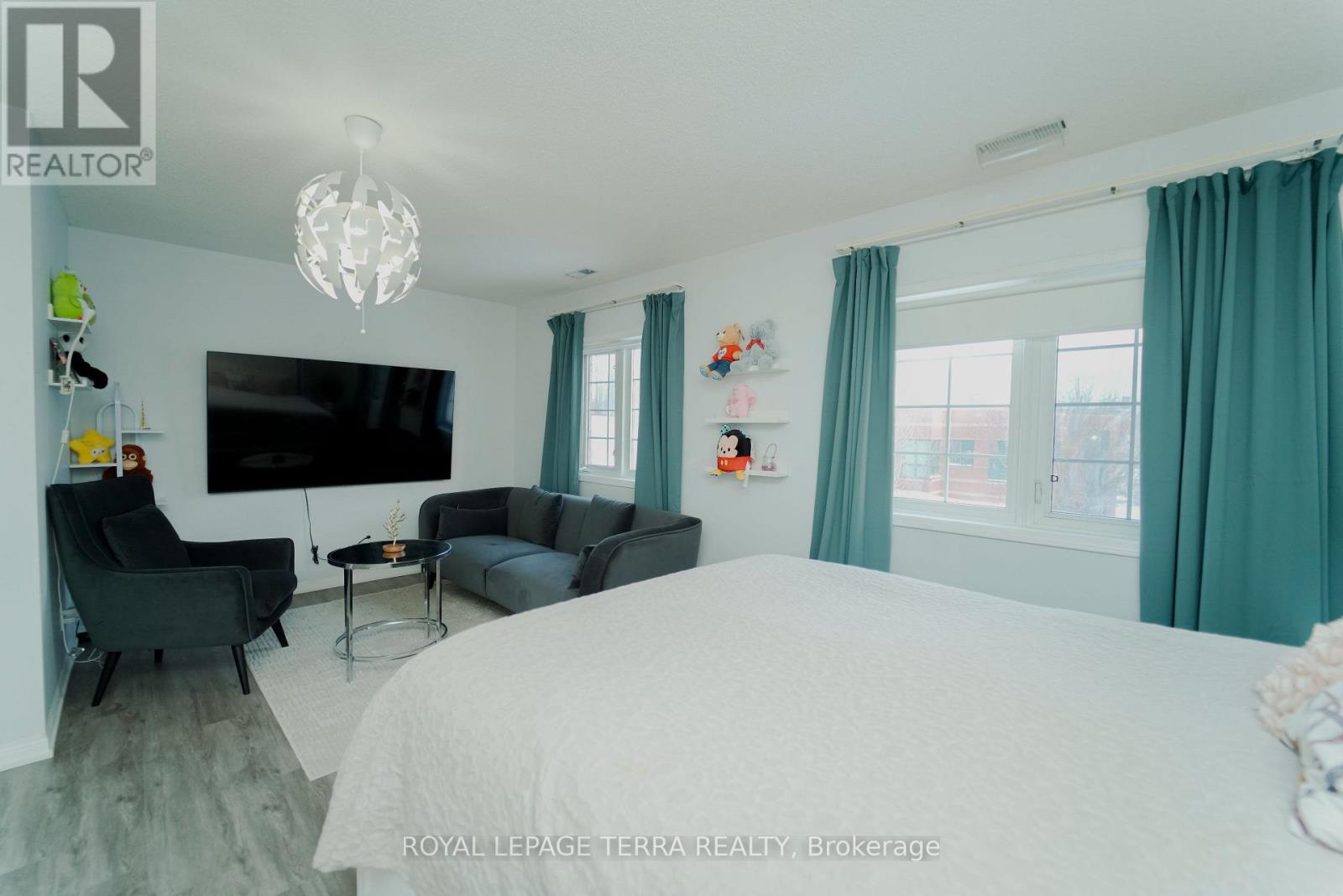 702 - 1400 The Esplanade N, Pickering, Ontario  L1V 6V2 - Photo 14 - E12829490