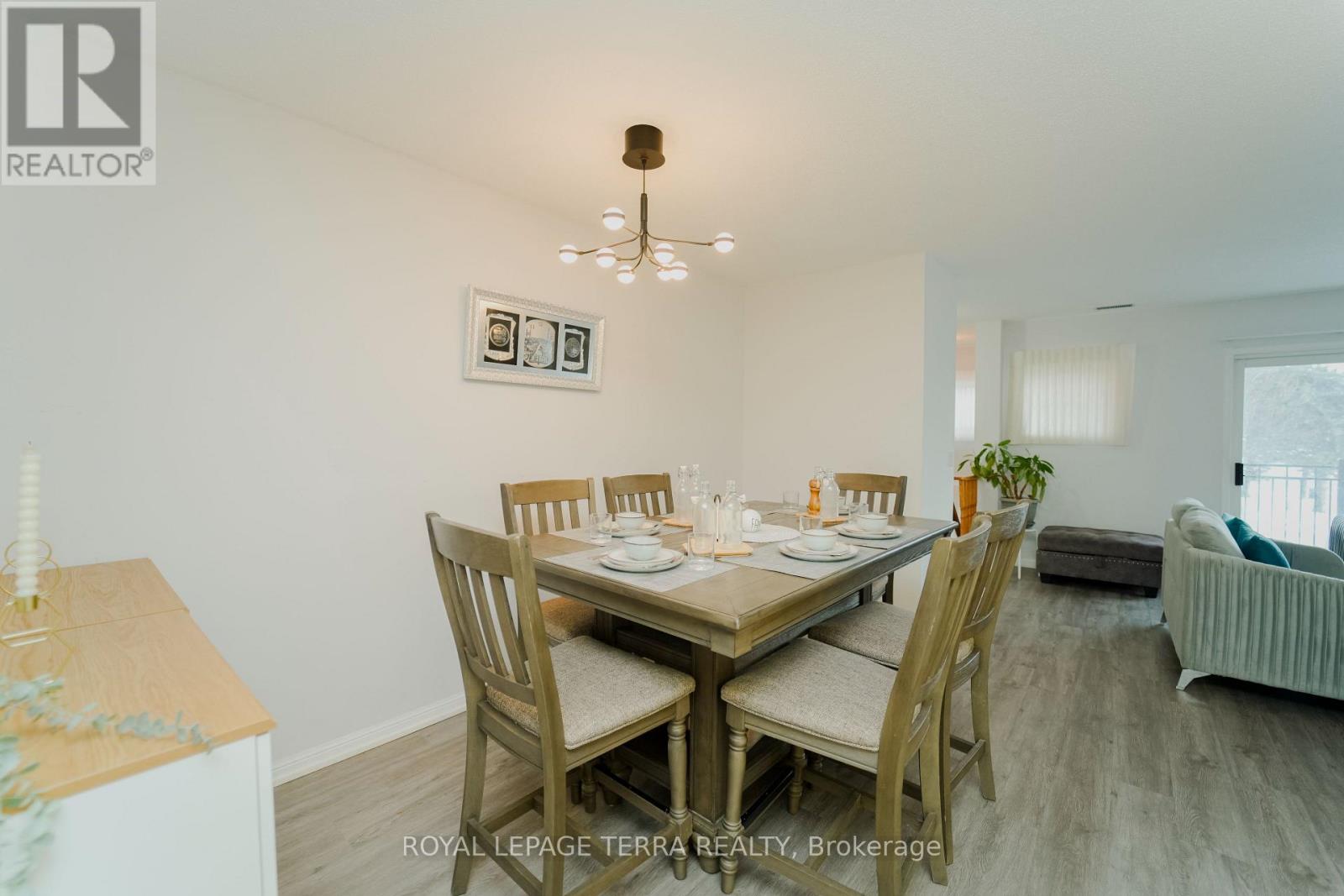 702 - 1400 The Esplanade N, Pickering, Ontario  L1V 6V2 - Photo 8 - E12829490