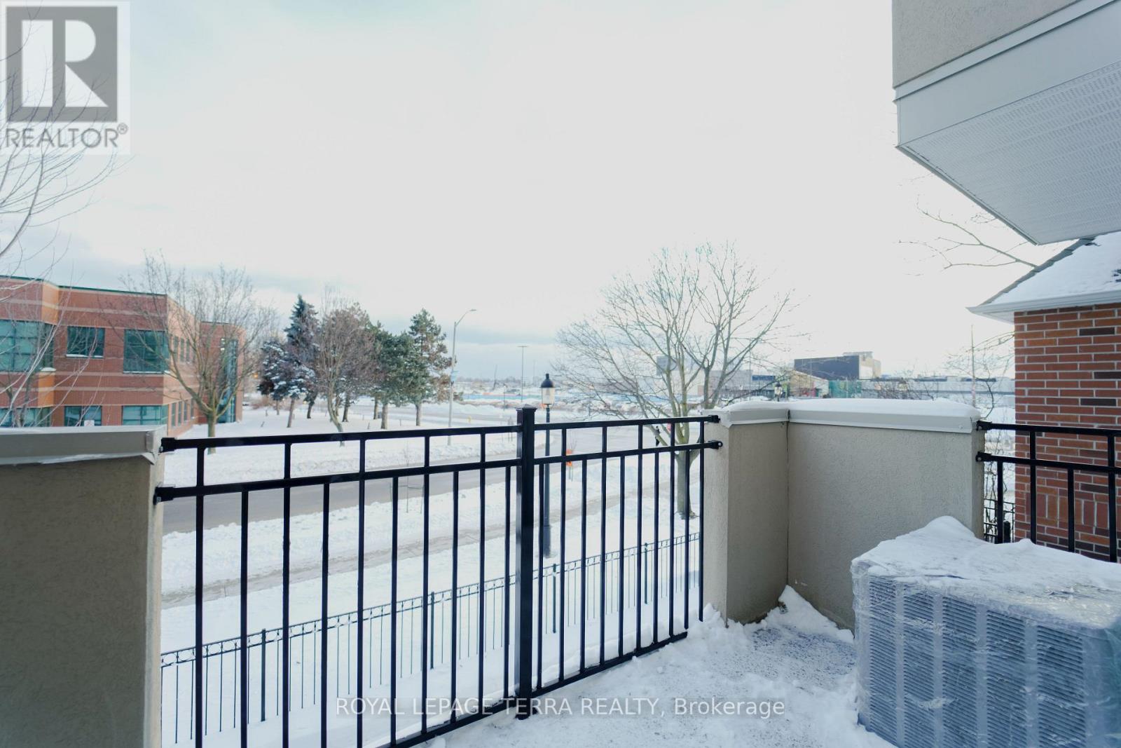 702 - 1400 The Esplanade N, Pickering, Ontario  L1V 6V2 - Photo 9 - E12829490