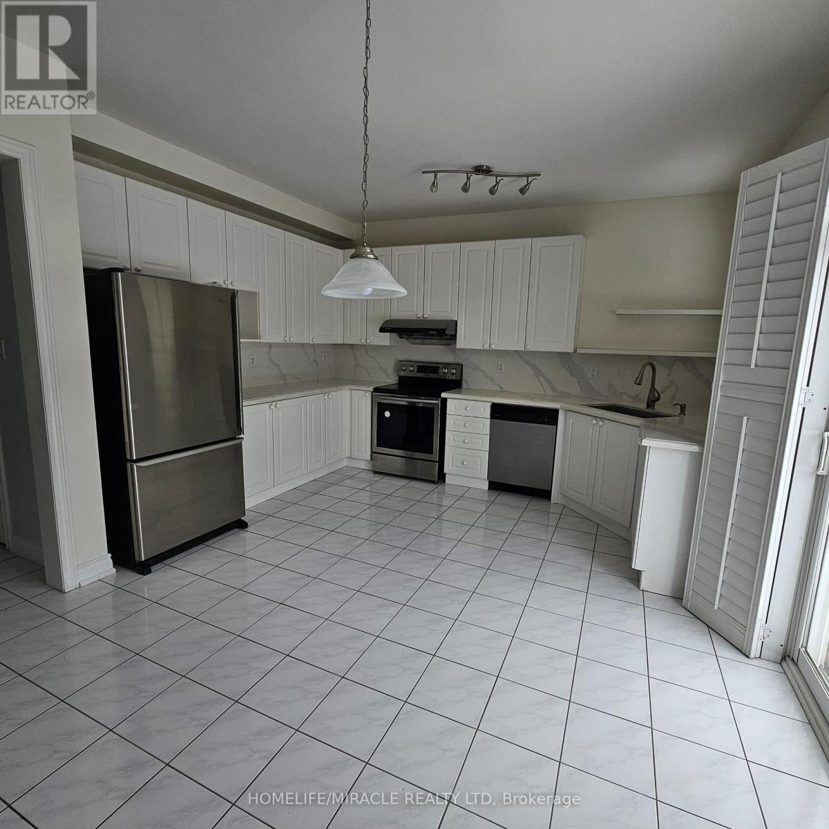 144 Edward Jeffreys Avenue, Markham, Ontario  L6E 1V5 - Photo 7 - N12829522