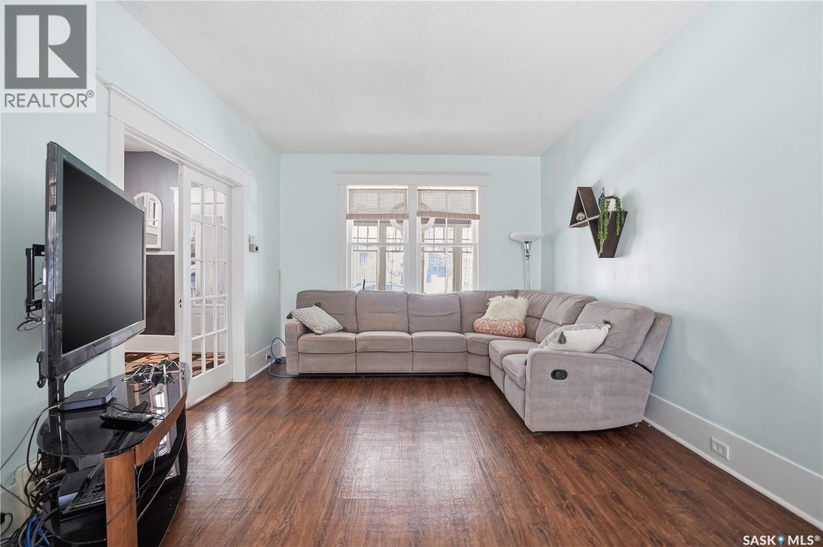 2332 Elphinstone Street, Regina, Saskatchewan  S4T 3P1 - Photo 10 - SK029328