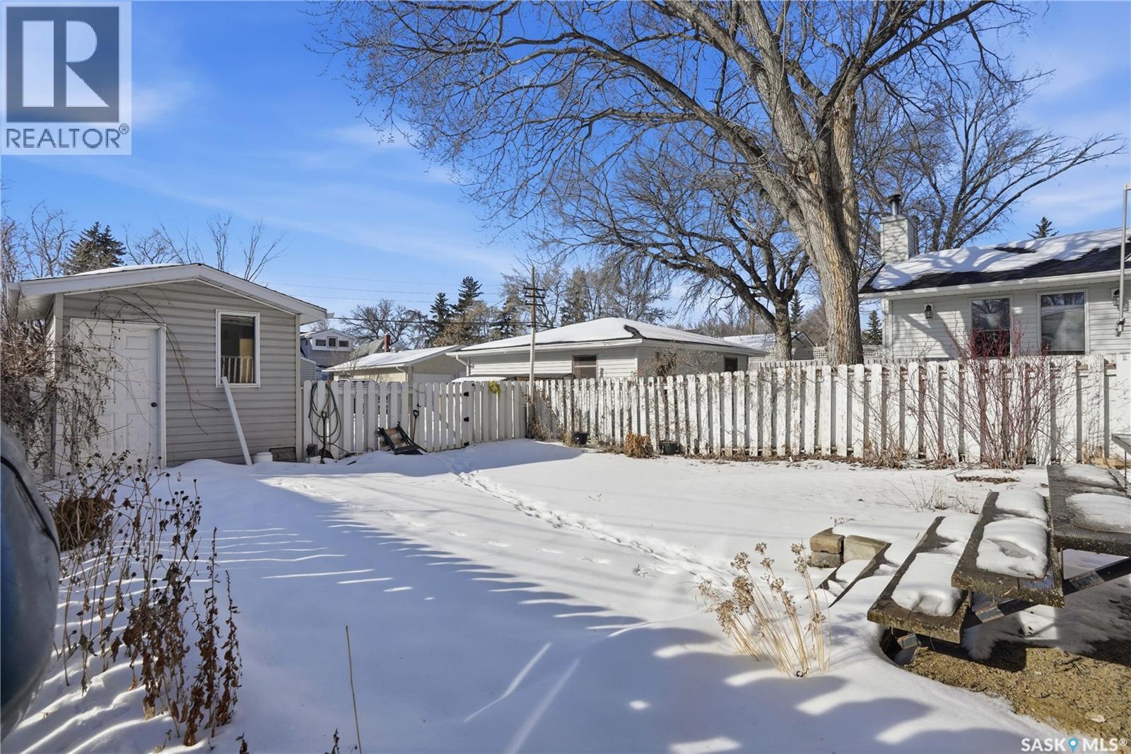 2332 Elphinstone Street, Regina, Saskatchewan  S4T 3P1 - Photo 39 - SK029328