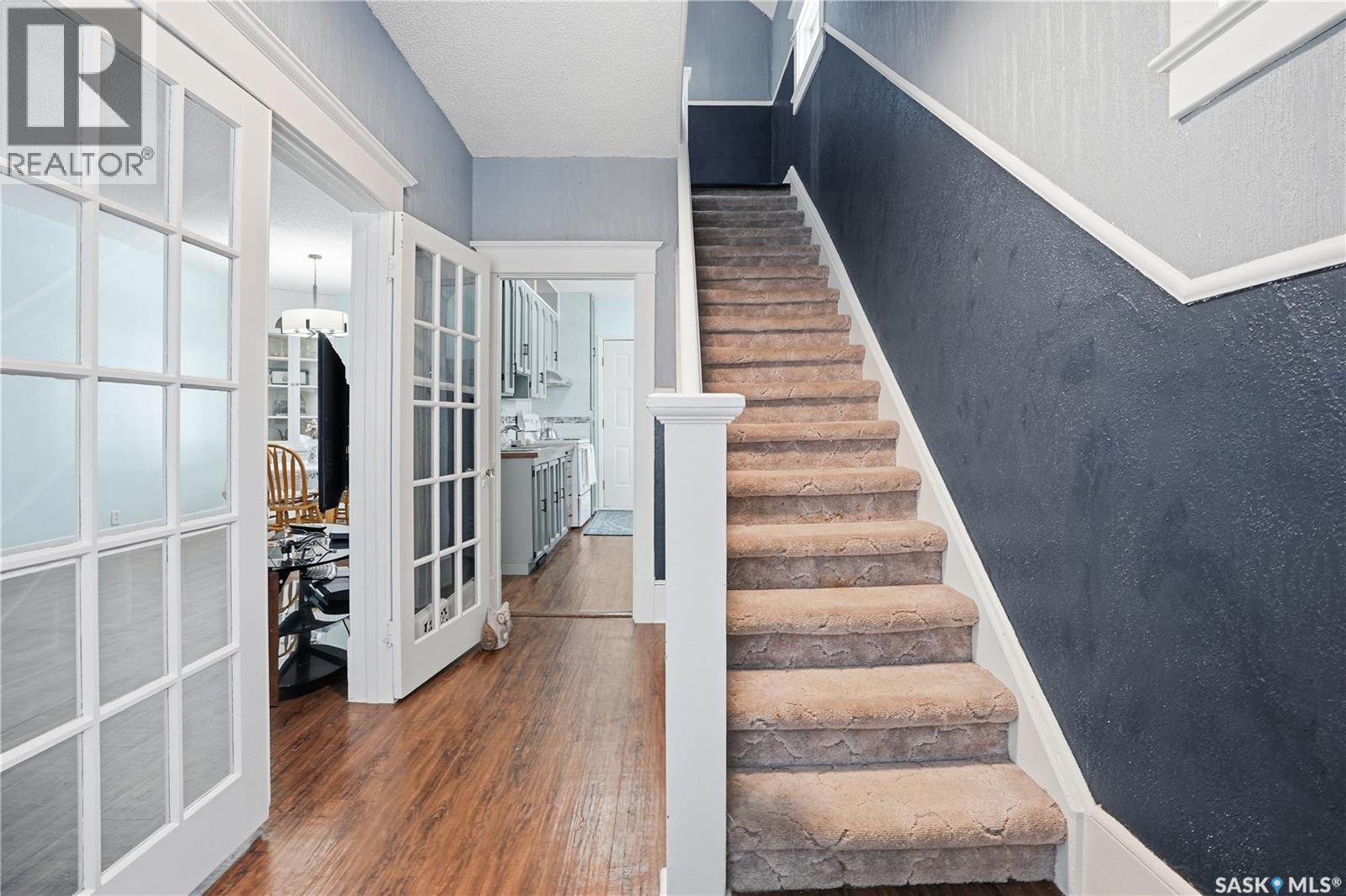 2332 Elphinstone Street, Regina, Saskatchewan  S4T 3P1 - Photo 5 - SK029328