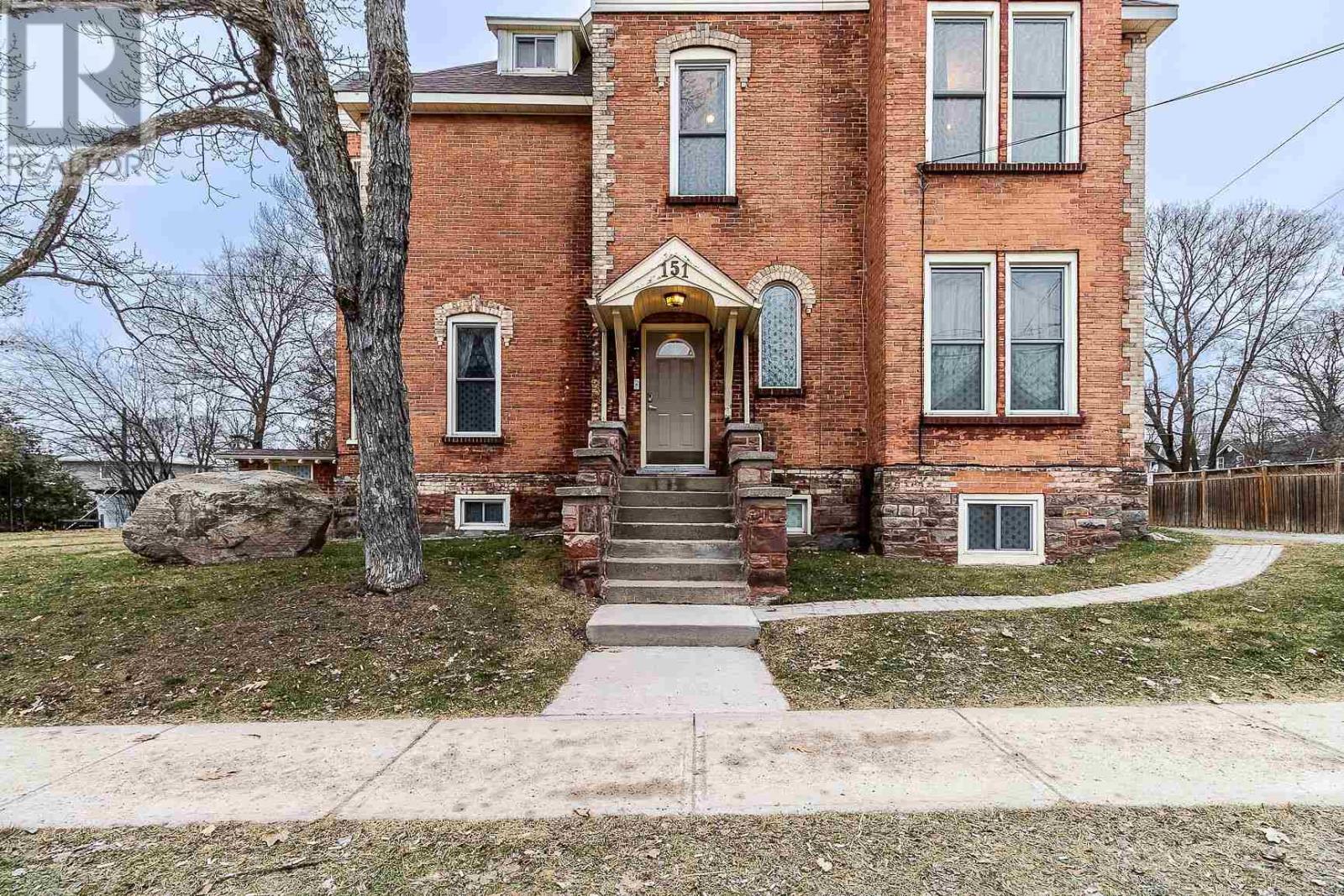 151 Woodward Ave, Sault Ste. Marie, Ontario P6A 3T6 - Photo 3 - SM252620